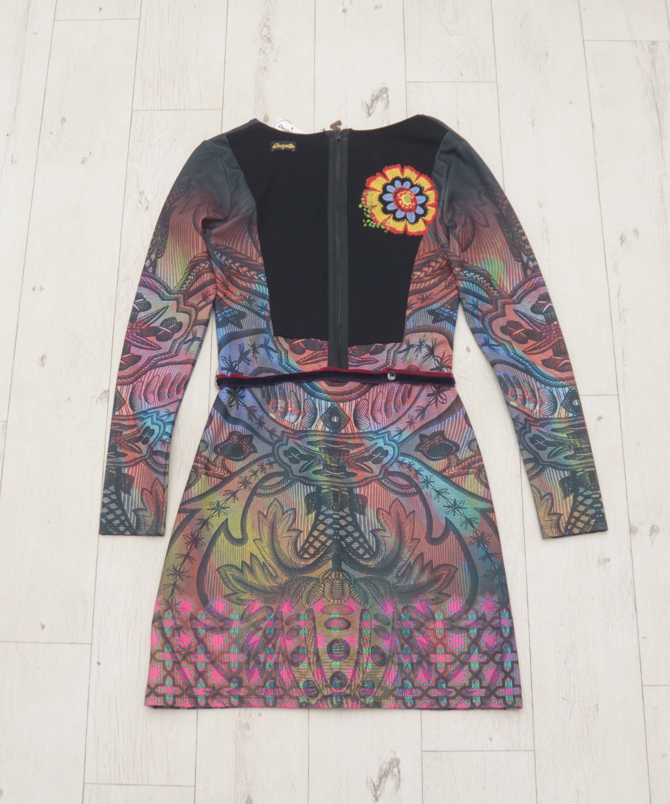 Desigual Avant-Garde Desigual Jean Paul Gaultieresque Style Dress Size M / US 6-8 / IT 42-44 - 8 Thumbnail