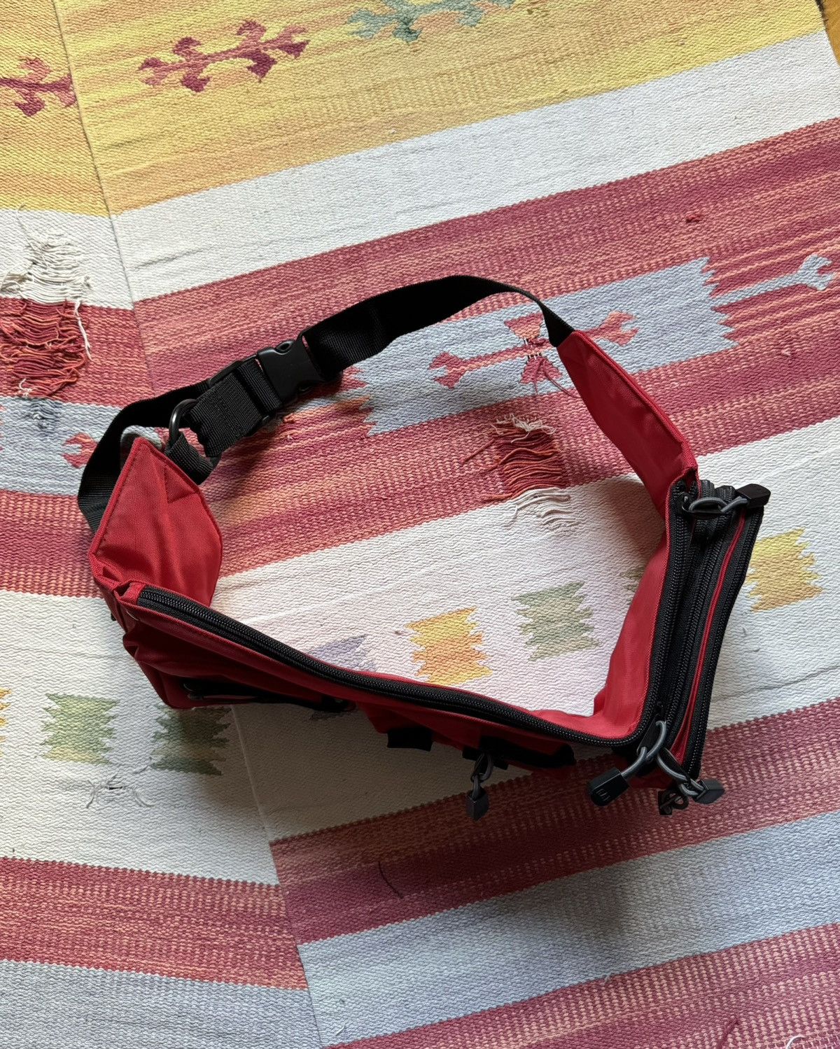 Gap Vintage GAP y2k Japanese Limited Edition Tactical Waist Bag Size ONE SIZE - 3 Thumbnail
