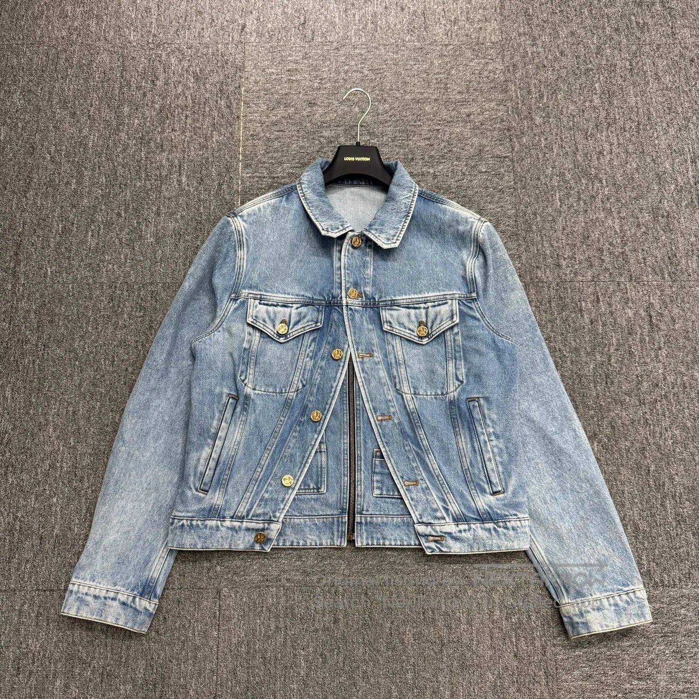 Louis Vuitton Louis Vuitton A fake two-piece wash-and-age denim jacket| Size US M / EU 48-50 / 2 - 1 Thumbnail