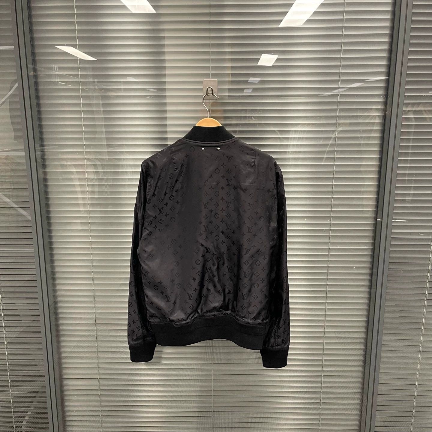 Louis Vuitton Louis Vuitton 2-Sided Allover Leather Jacket 48 99 New Size US M / EU 48-50 / 2 - 4 Thumbnail