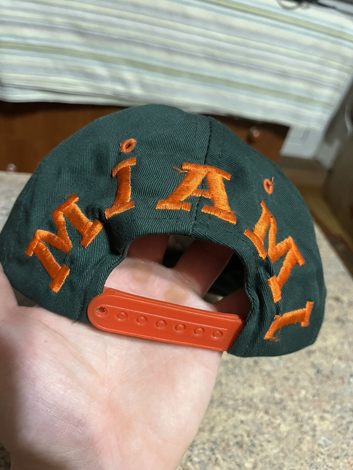 NFL Vintage Miami Hurricanes cap Size ONE SIZE - 2 Thumbnail