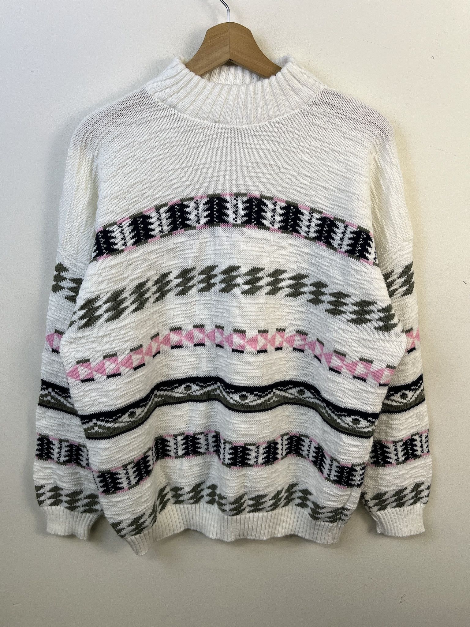 Vintage Vintage Knit Sweater 1990s Knit Arielle 3D Coogi Style Knit Swetaer Size L Size US L / EU 52-54 / 3 - 1 Thumbnail