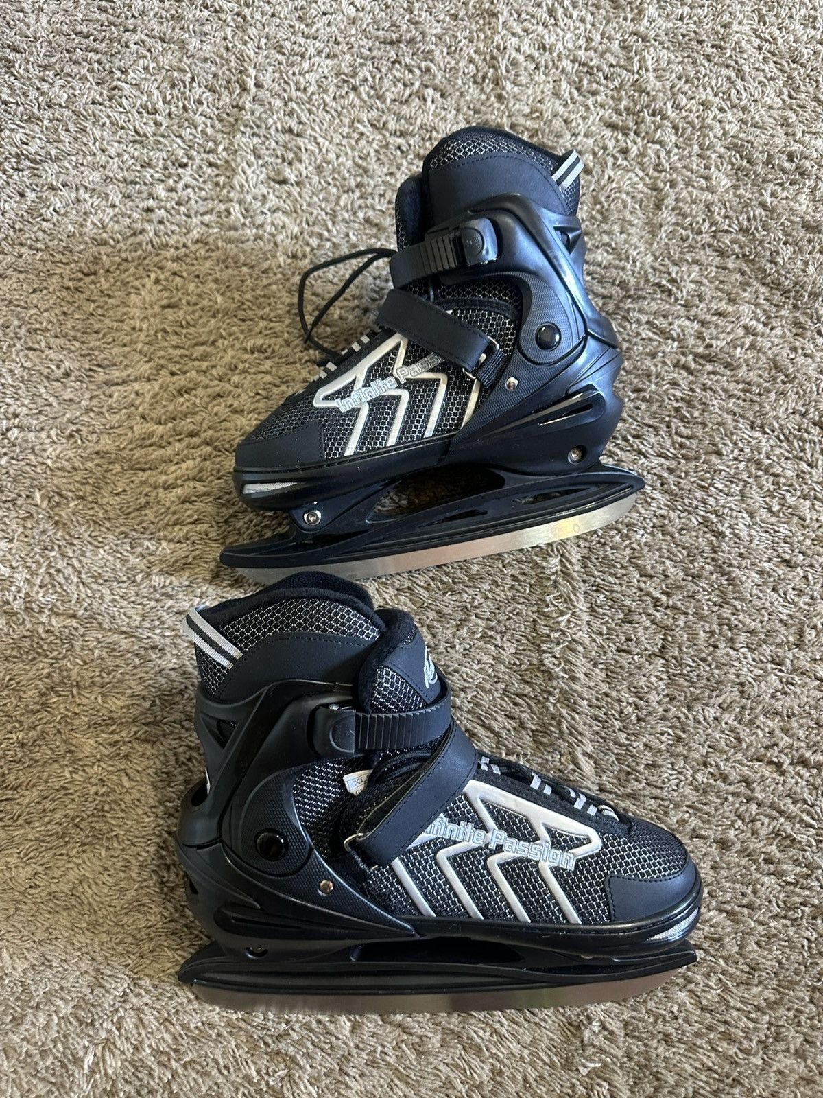 NHL Vintage NHL adjustable Ice skater size 6-13 Size US 10 / EU 43 - 1 Thumbnail
