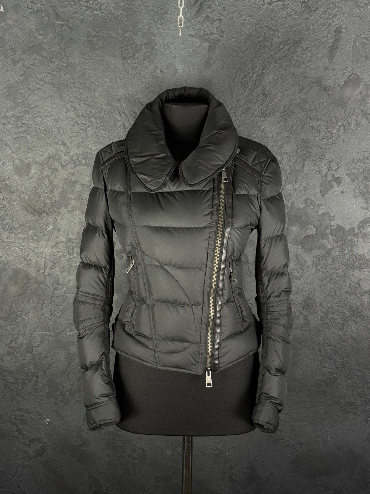 Burberry Women's BURBERRY BRIT Black Lightweight Down Jacket Size M Size M / US 6-8 / IT 42-44 - 1 Thumbnail