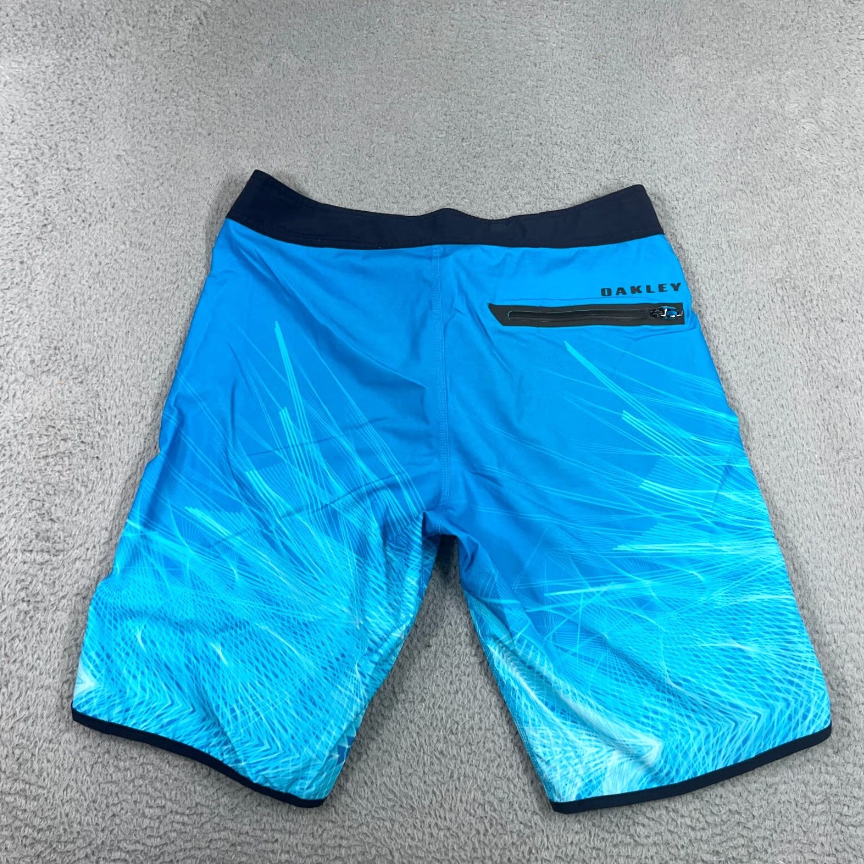 Oakley Oakley Board Shorts Mens 32 Blue Swim Outdoor Casual Stretch Pool Tailored Size US 32 / EU 48 - 5 Thumbnail