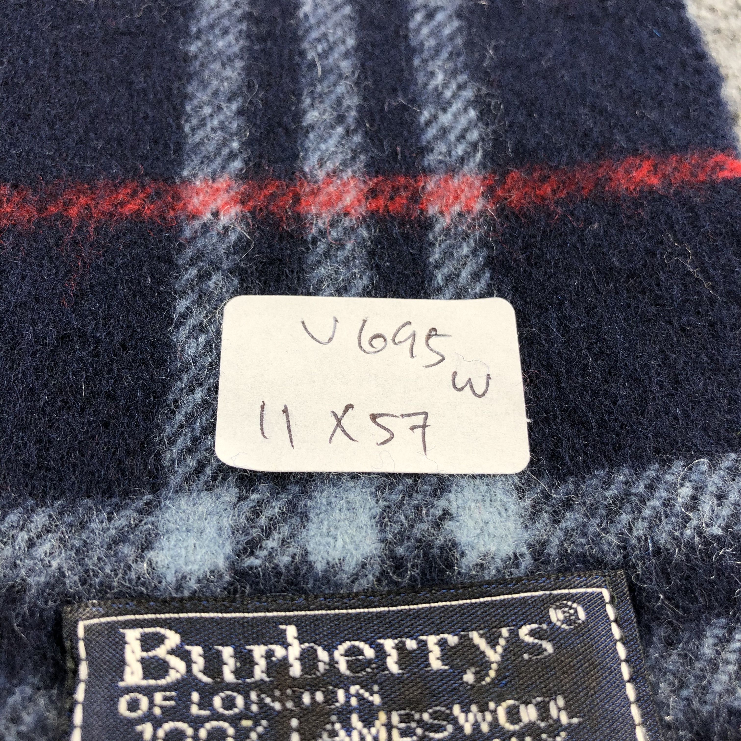 Burberry Burberrys Nova Check Blue Wool Scarf Muffler V695 Size ONE SIZE - 5 Thumbnail