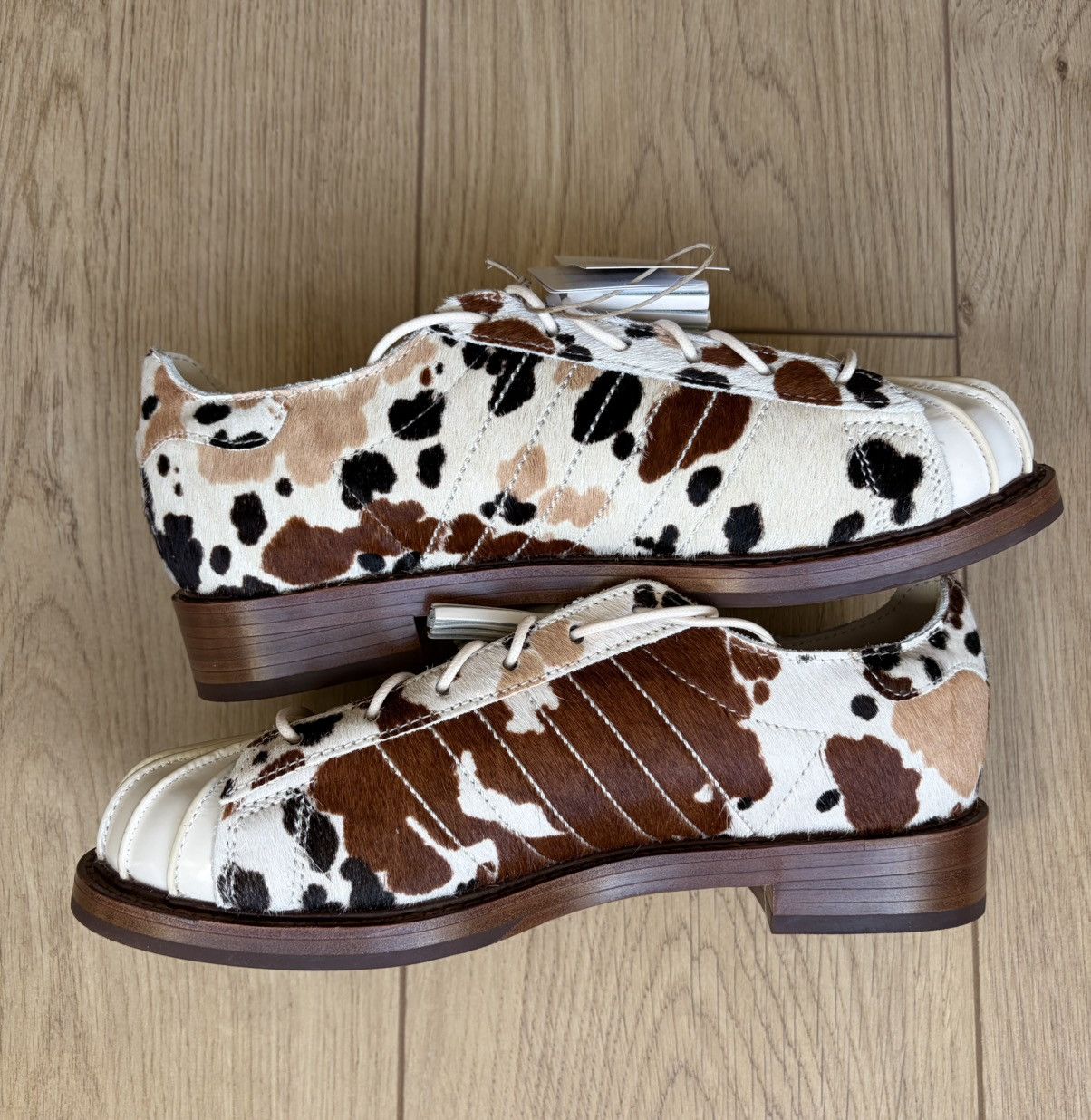 Adidas × CLOT Adidas x CLOT by Edison Chen Superstar cow-print Size US 6 / EU 39 - 4 Thumbnail