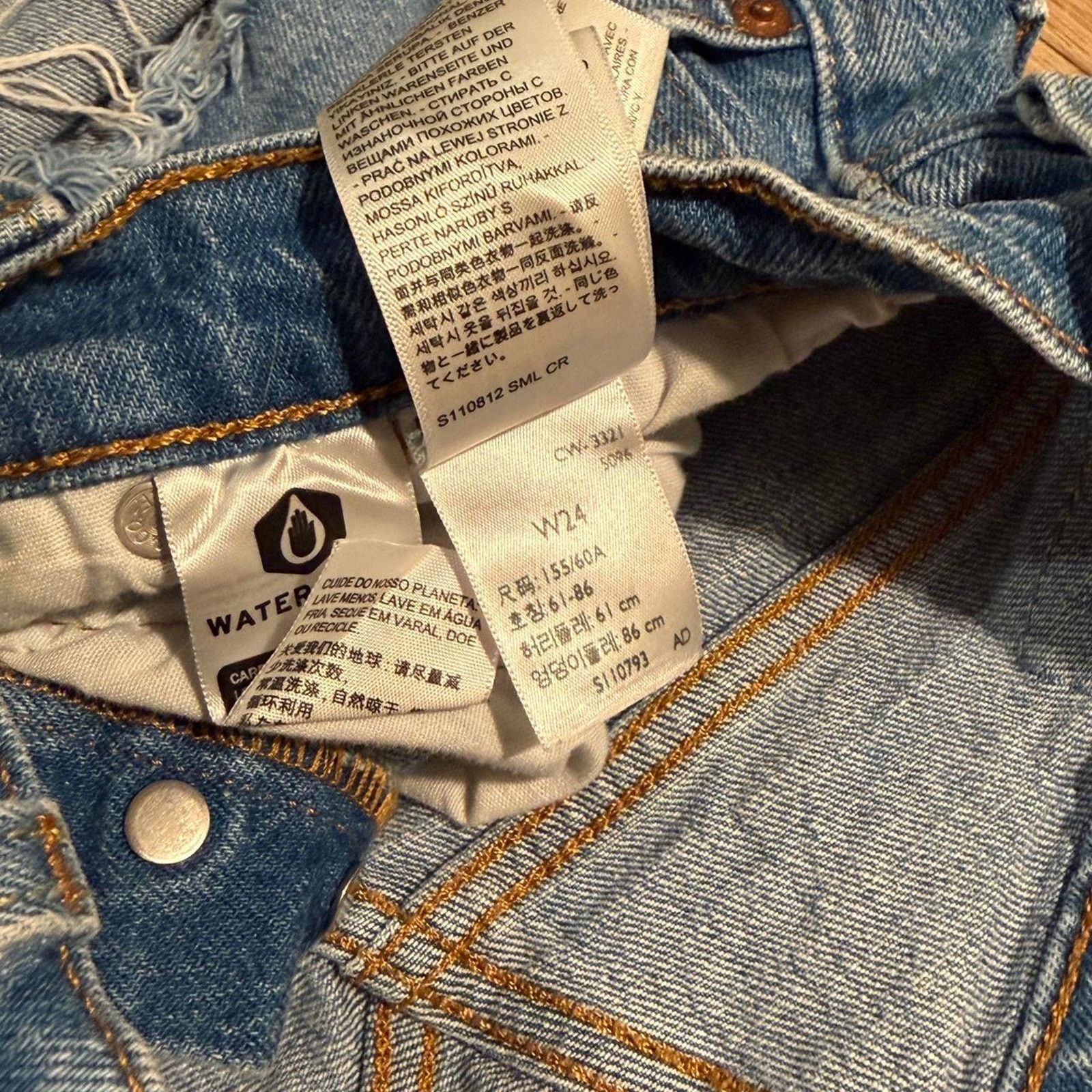 Levi's Levis 501 denim booty shorts Size 24" / US 00 / IT 34 - 4 Thumbnail