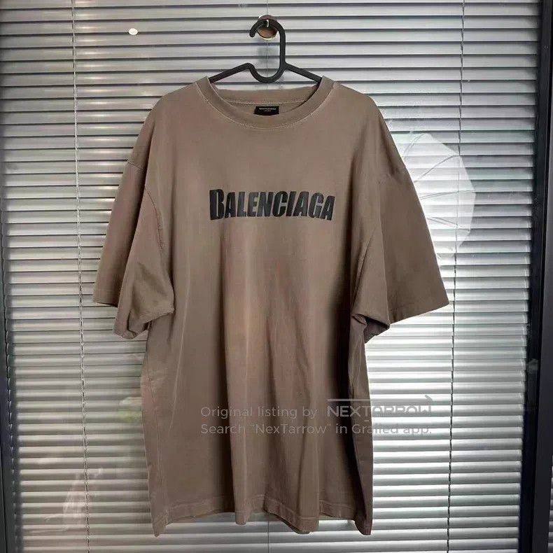 Balenciaga Balenciaga Destroy lettering logo short sleeve, khaki colo Size US XS / EU 42 / 0 - 1 Thumbnail