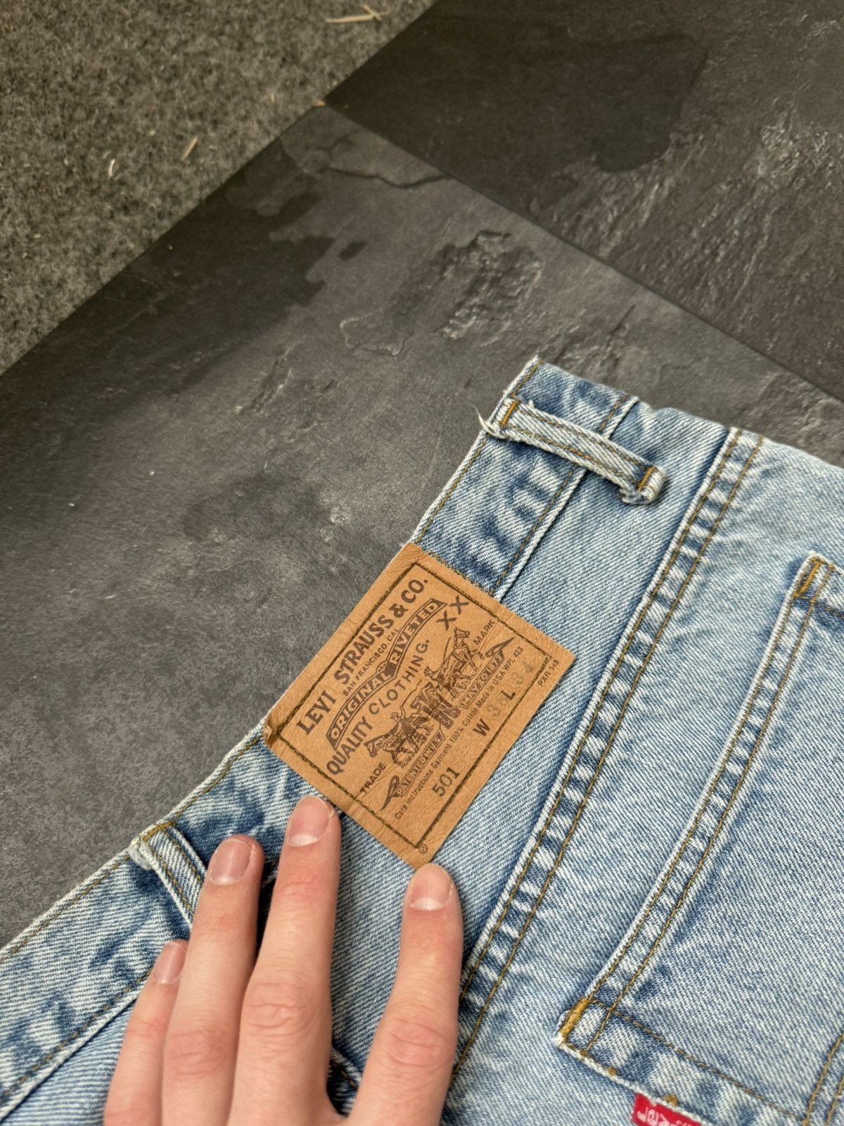 Levi's × Vintage Vintage Levi’s made in USA blue denim jeans Size US 36 / EU 52 - 4 Thumbnail