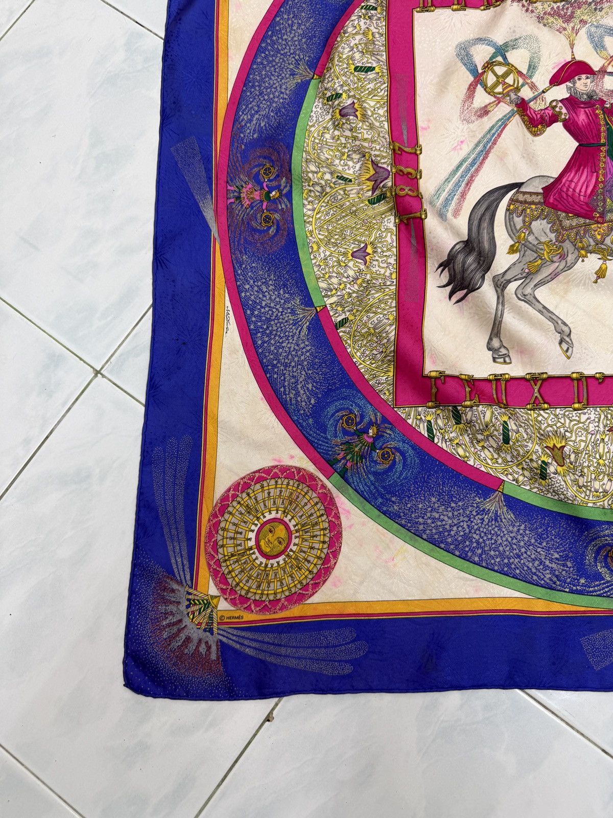 Hermes 🔥🔥🔥AUTHENTIC VINTAGE HERMES EQUESTRIAN SILK SCARF Size ONE SIZE - 4 Thumbnail