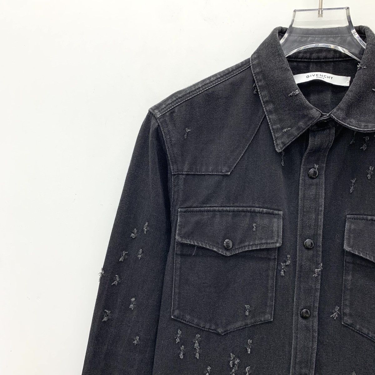 Givenchy Givenchy Hole Distressed Long Sleeve Denim Shirt K26WX Size US XS / EU 42 / 0 - 3 Thumbnail
