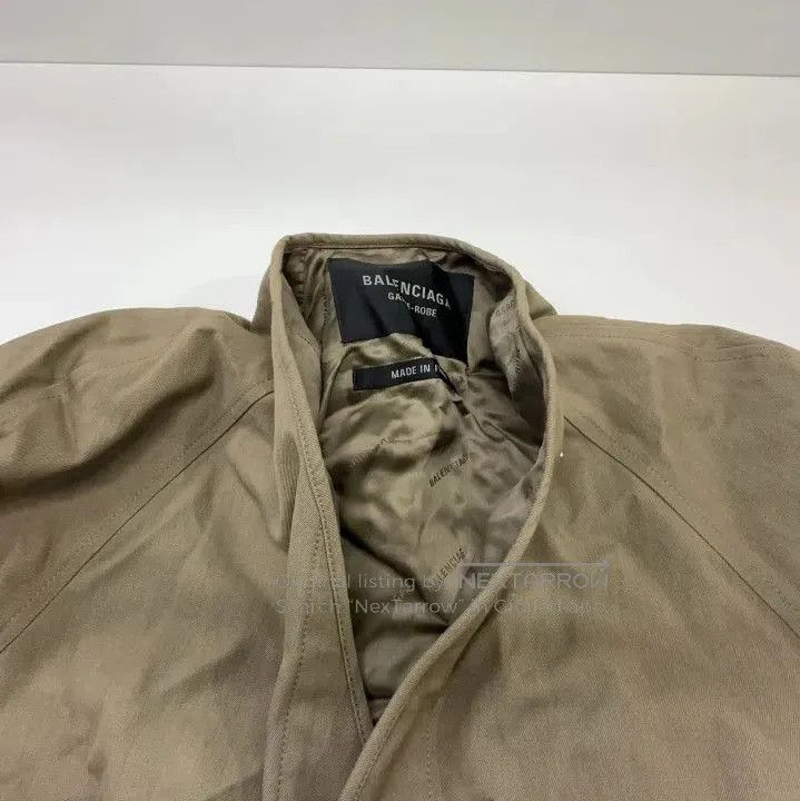 Balenciaga Balenciaga Button-Up Coat in Light Brown. Size US XXS / EU 40 - 7 Thumbnail