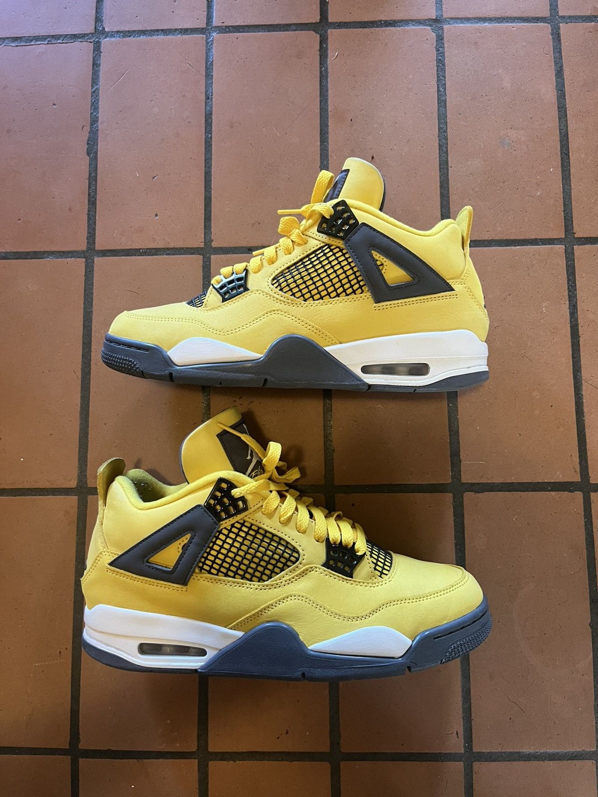 Jordan Brand Nike Air Jordan 4 Lightning Size US 10 / EU 43 - 12 Thumbnail