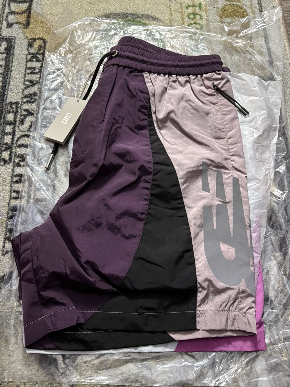 Kith Kith x New Balance Madison IV Short Nouveau (LARGE) Size 32 - 3 Thumbnail