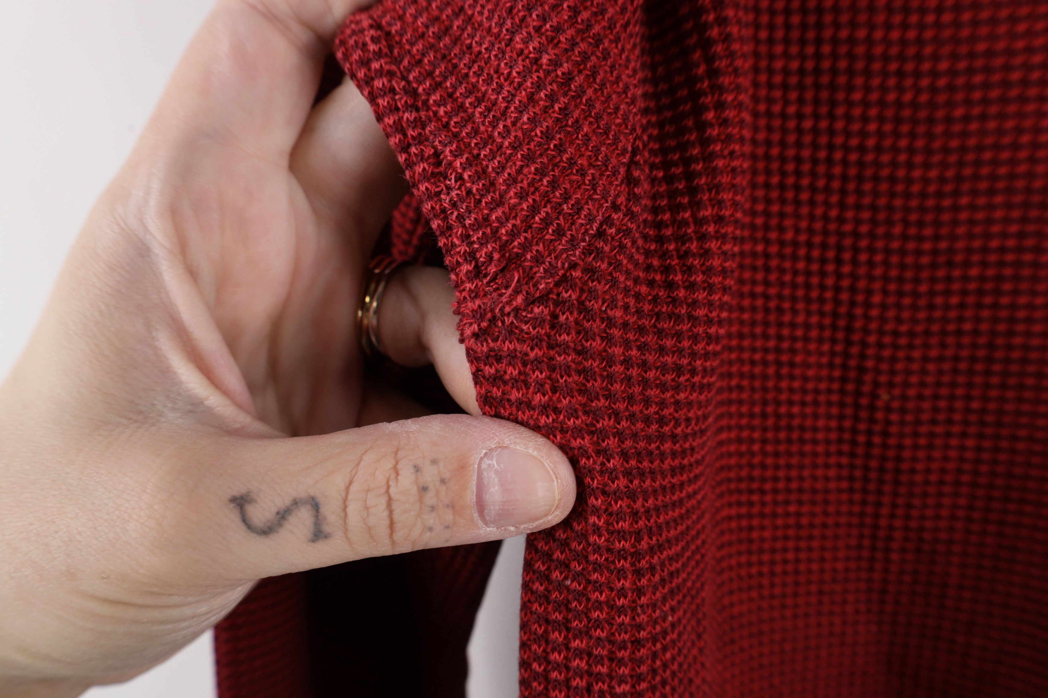 Vintage Vintage 90s Streetwear Thermal Waffle Knit T-Shirt Red USA Size US M / EU 48-50 / 2 - 7 Thumbnail