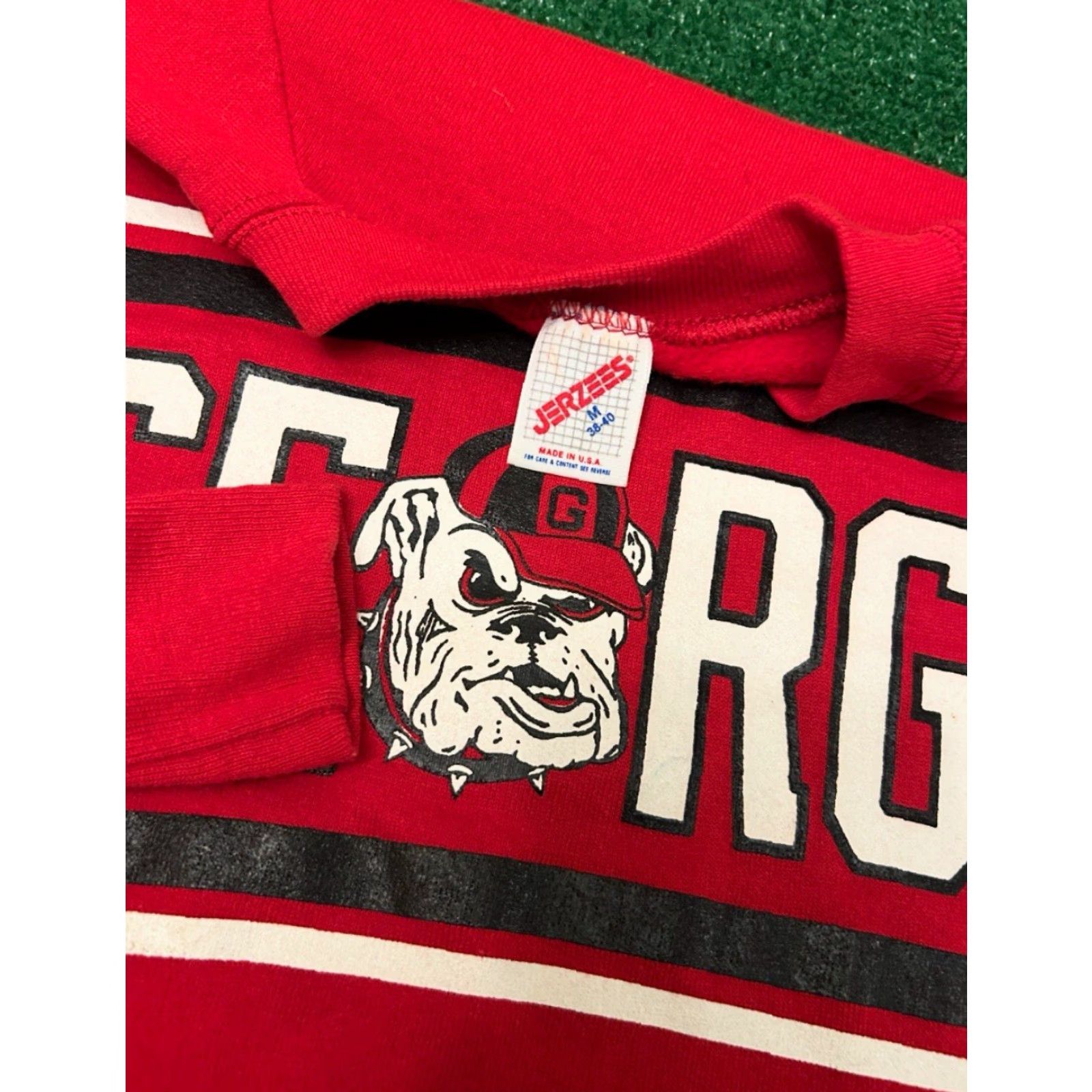 Jerzees VINTAGE Georgia Bulldogs Logo VTG Crewneck Sweater 1990 Mens Size Medium Red Crew Neck Pullover Sweater Long Sleeve Logo Shirt M Mens Size US M / EU 48-50 / 2 - 2 Thumbnail