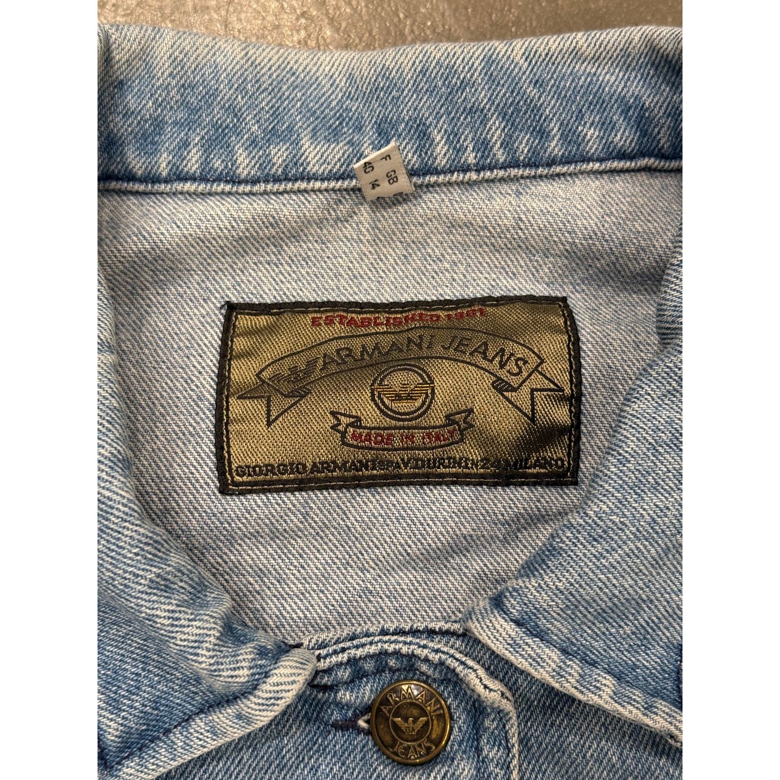 Giorgio Armani 1990s Armani oversized denim jacket Size US S / EU 44-46 / 1 - 7 Thumbnail