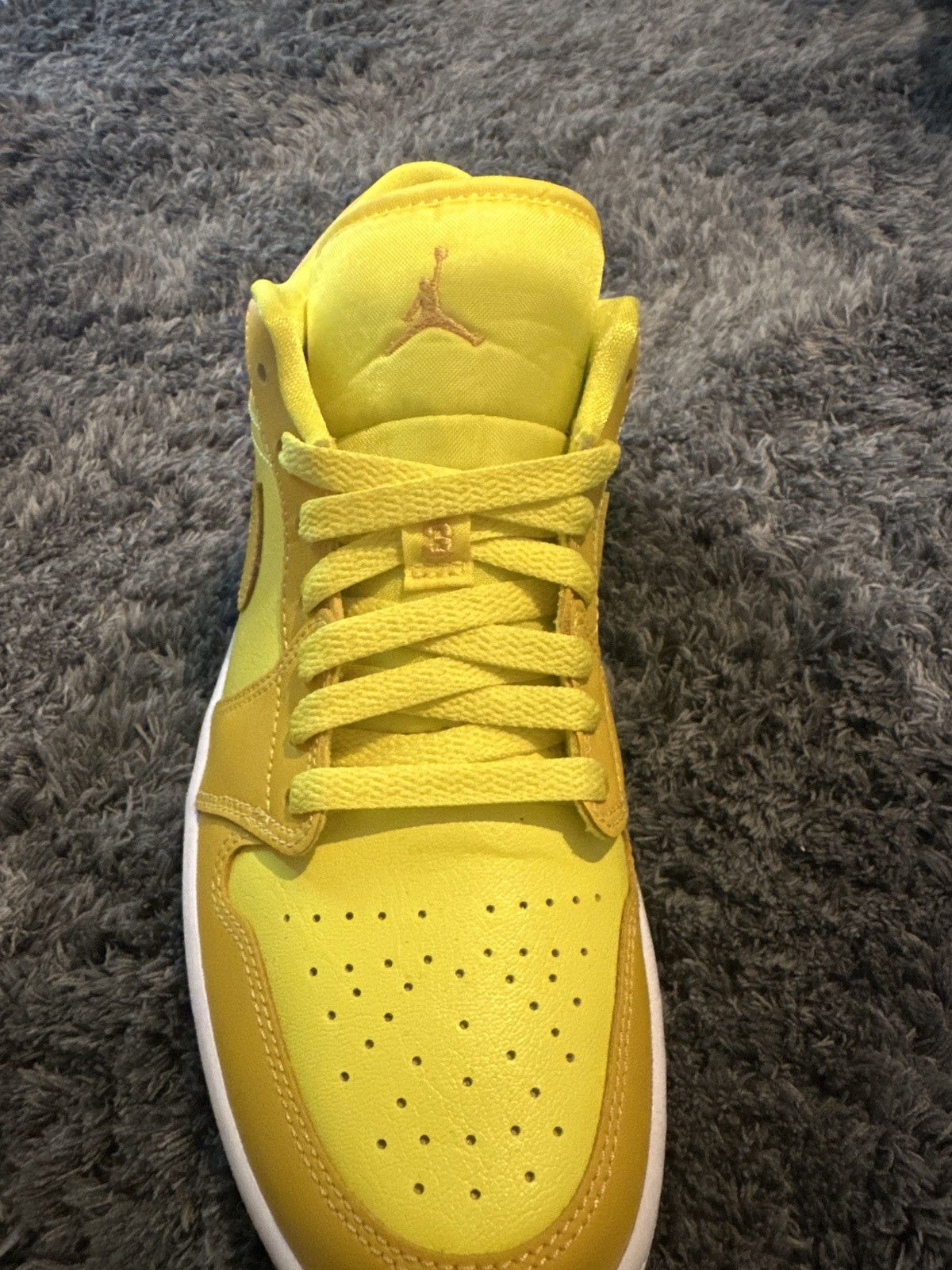 Nike Wmns Air Jordan 1 low yellow strike Size US 9.5 / IT 39.5 - 4 Thumbnail