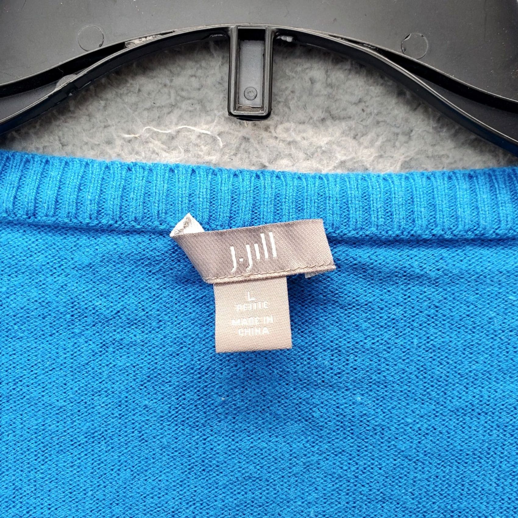 J. Jill J. Jill Sweater Womens Petite Large Blue Solid Tight Knit V Neck Pullover Size L / US 10 / IT 46 - 3 Thumbnail