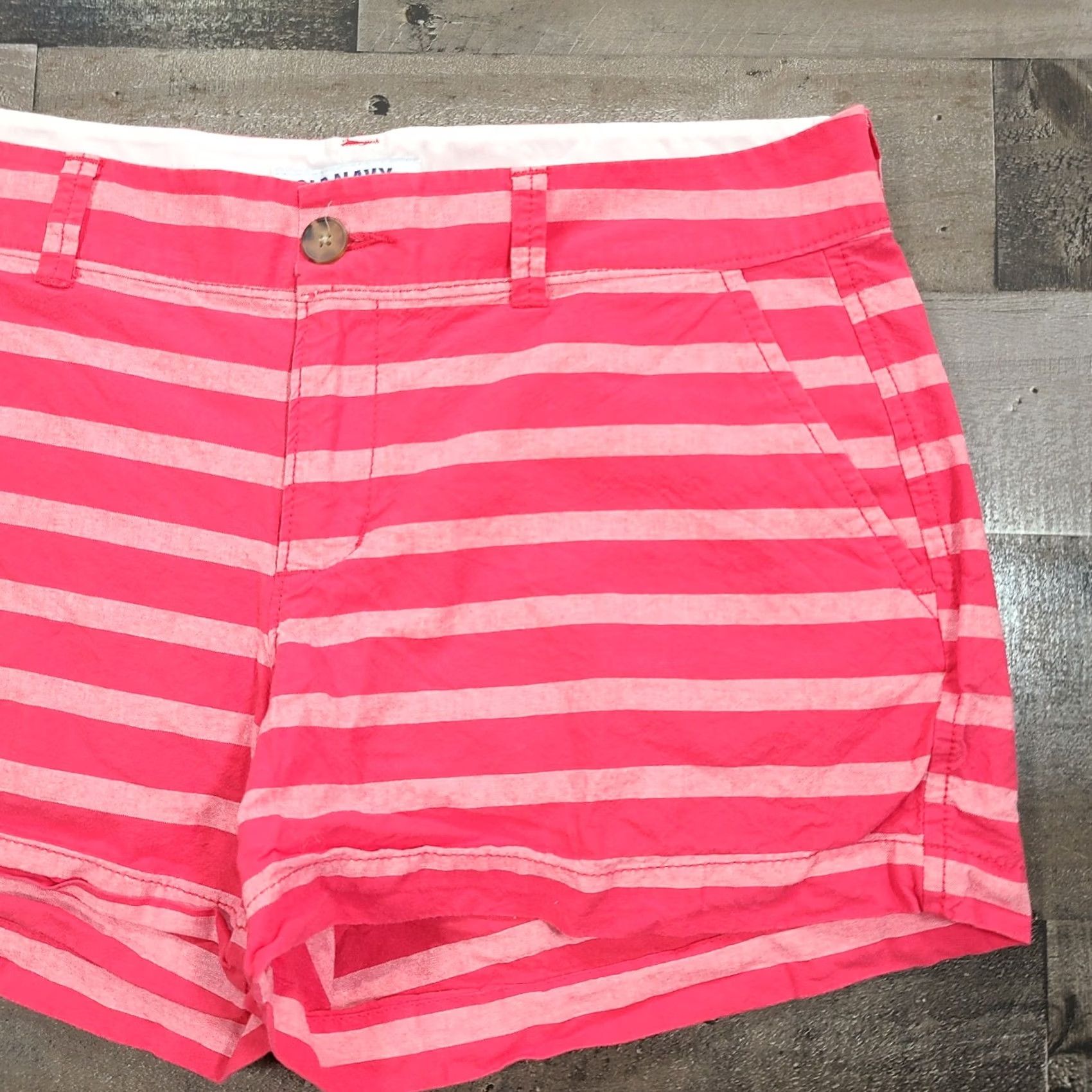 Old Navy Old Navy Shorts Womens 6 Pink Chino Mid-Rise Striped Preppy Flat Front Casual Size 24" / US 00 / IT 34 - 6 Thumbnail
