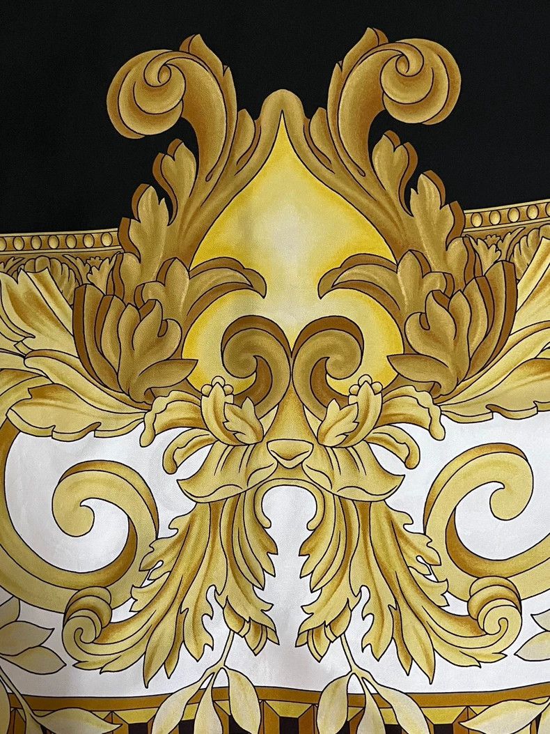 Versace Versace Printed shirts Size US XL / EU 56 / 4 - 6 Thumbnail