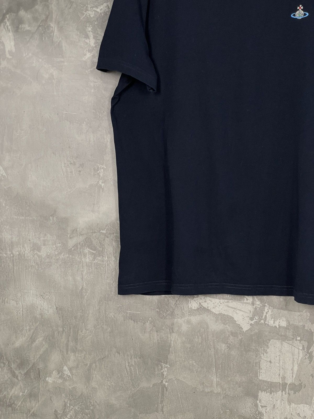 Vintage × Vivienne Westwood Vivienne Westwood Avant Garde Luxury Small Logo Navy t-shirt Size US L / EU 52-54 / 3 - 5 Thumbnail