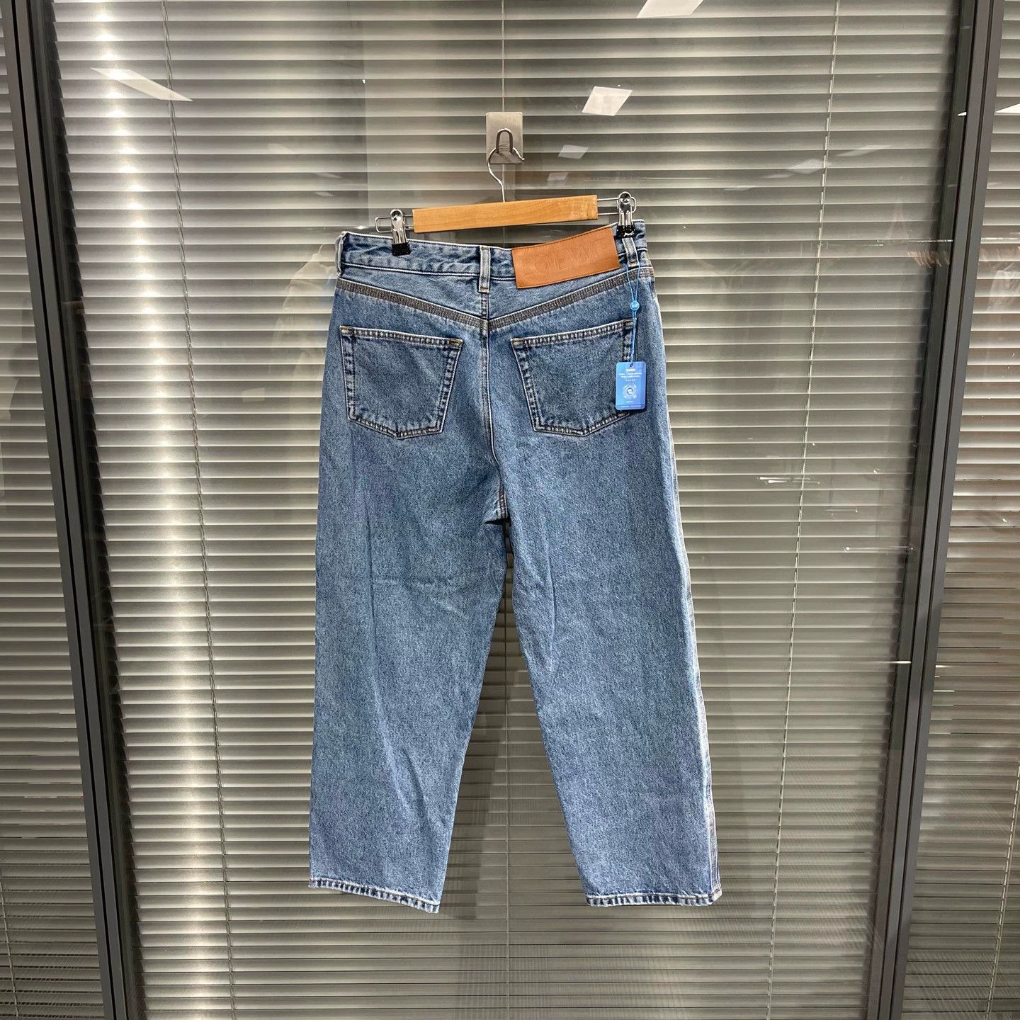 Loewe Loewe Knee Embroidered Back Leather Patch Jeans 40 Size 27" / US 4 / IT 40 - 1 Thumbnail