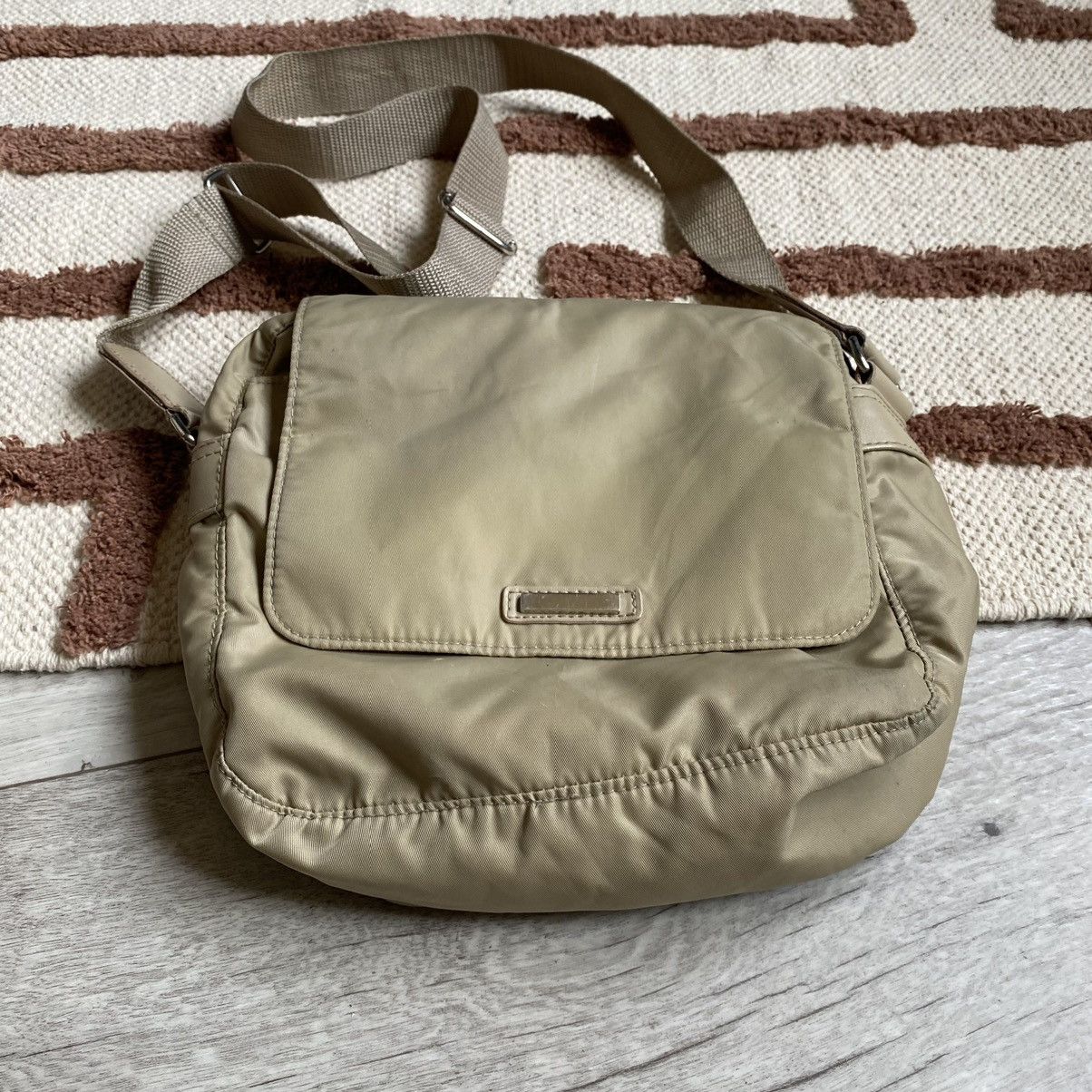 Japanese Brand VINTAGE JAPANESE STYLE NYLON LIKE PRADA METAL CROSSBODY BAG Size ONE SIZE - 3 Thumbnail