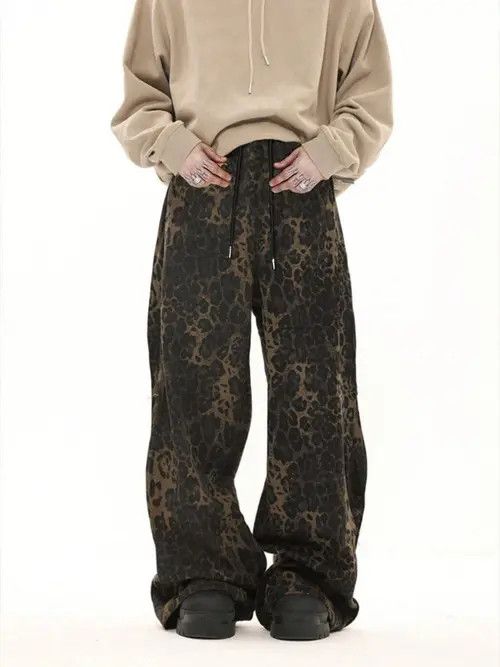 Japanese Brand Leopard Print Casual Sweatpants Size US 34 / EU 50 - 1 Thumbnail