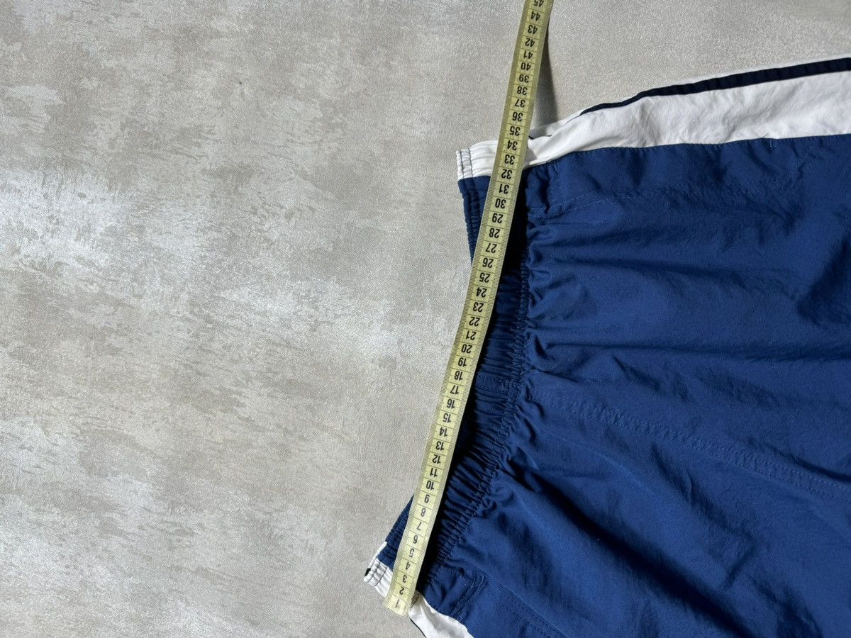 Nike × Vintage Vintage Nike y2k Logo Shorts Size US 32 / EU 48 - 6 Thumbnail