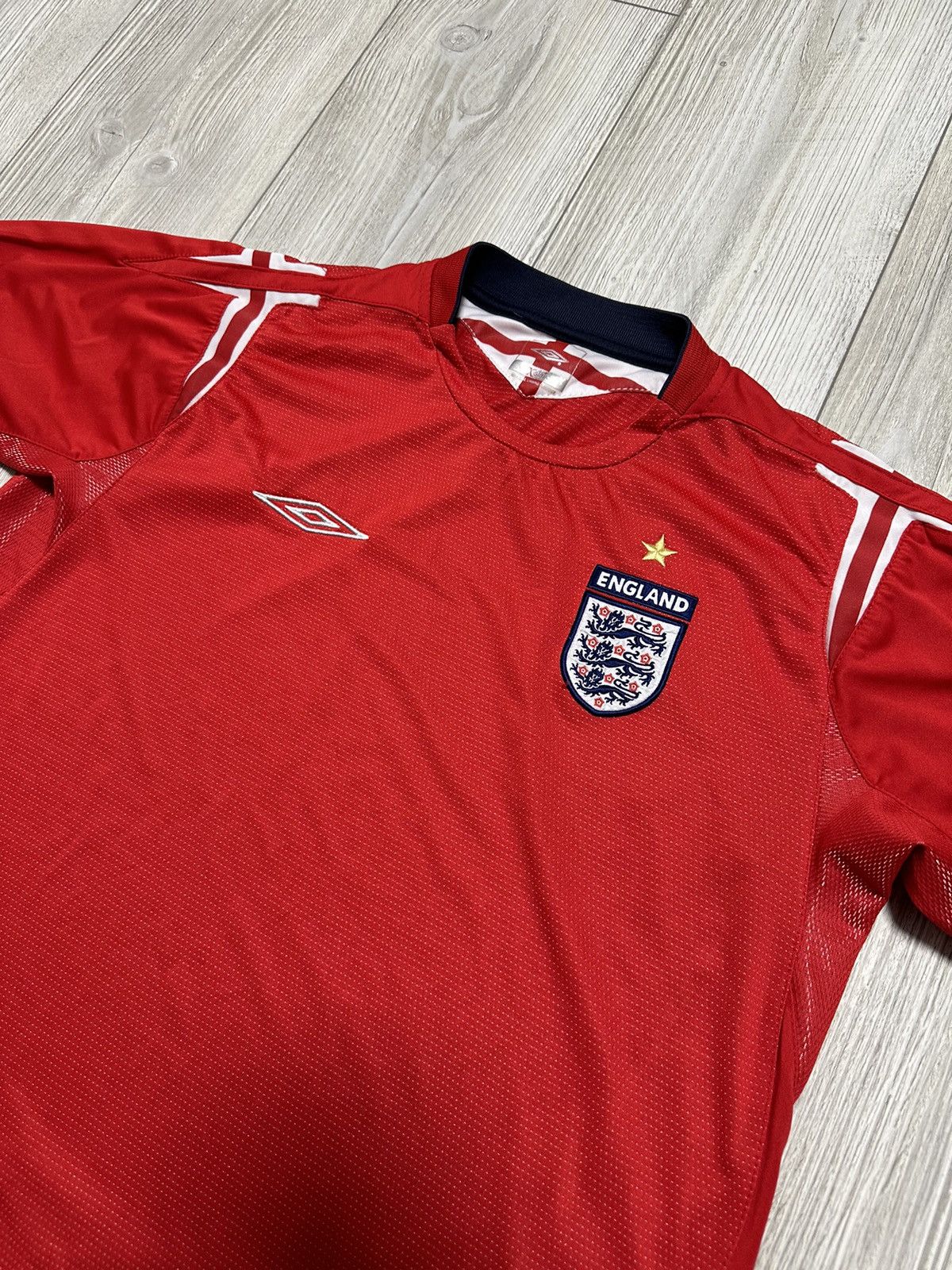 Umbro 2004-2006 Umbro England Jersey Vintage Soccer Football Size US L / EU 52-54 / 3 - 2 Thumbnail