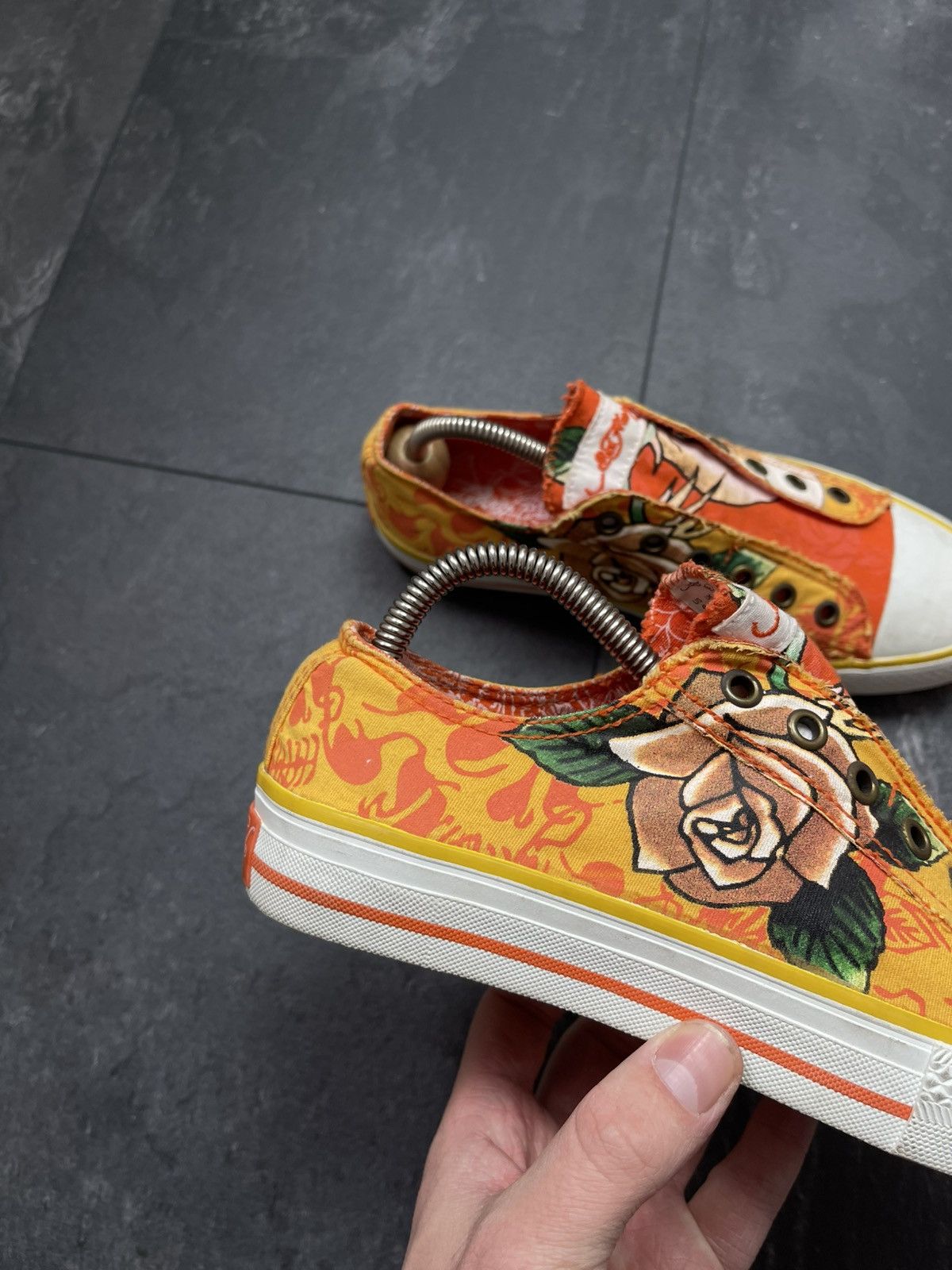 Ed Hardy × Streetwear × Vintage Vintage ed hardy rare low top sneakers Size US 5 / EU 37 - 2 Thumbnail