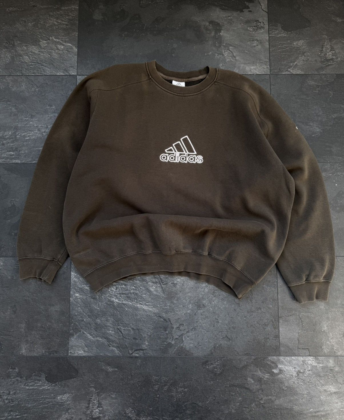 Adidas × Streetwear × Vintage Vintage adidas big logo distressed sweatshirt Size US XL / EU 56 / 4 - 1 Thumbnail