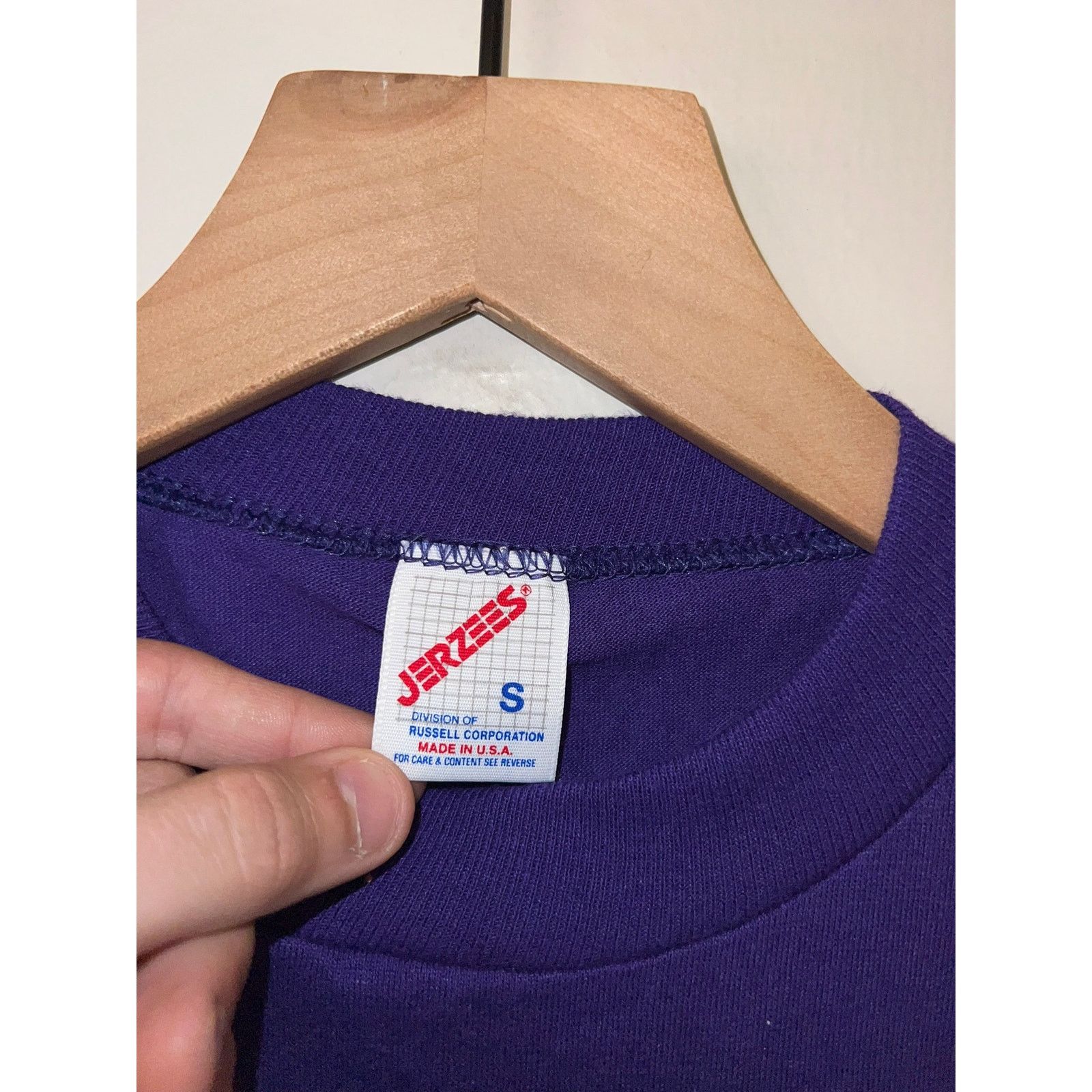 Jerzees Vintage Tennessee Shirt Gatlinburg Purple Graphic Tee 90s S Size US S / EU 44-46 / 1 - 7 Thumbnail