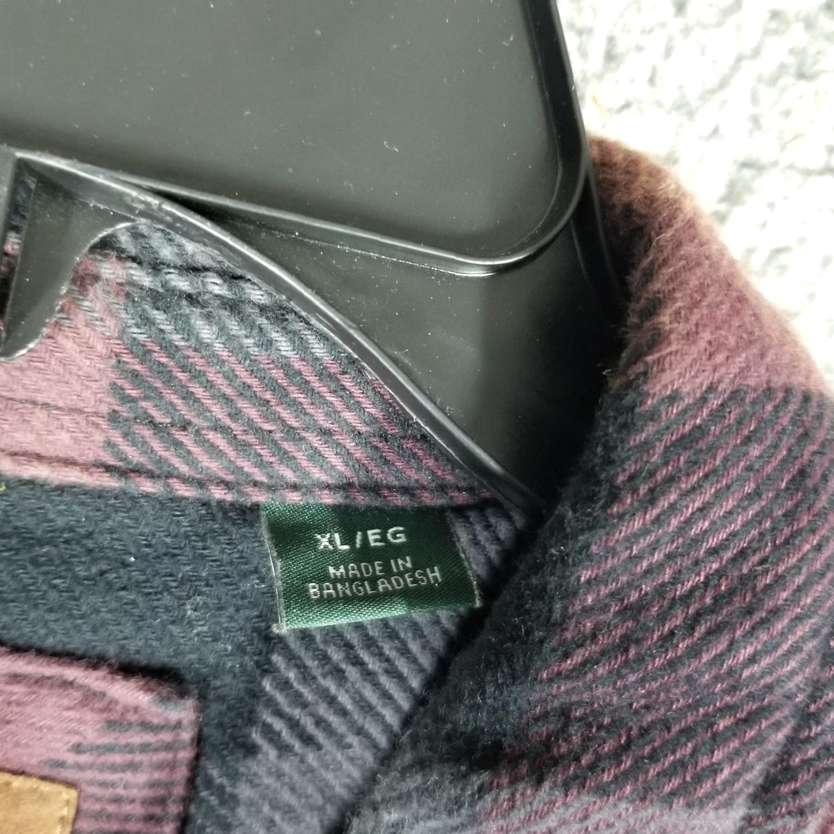 Orvis VINTAGE Orvis Shirt Mens XL Red Gray Black Plaid Flannel Button-Down Long Sleeve Outdoor Mens XL plaid shirt with pockets Size US XL / EU 56 / 4 - 7 Thumbnail