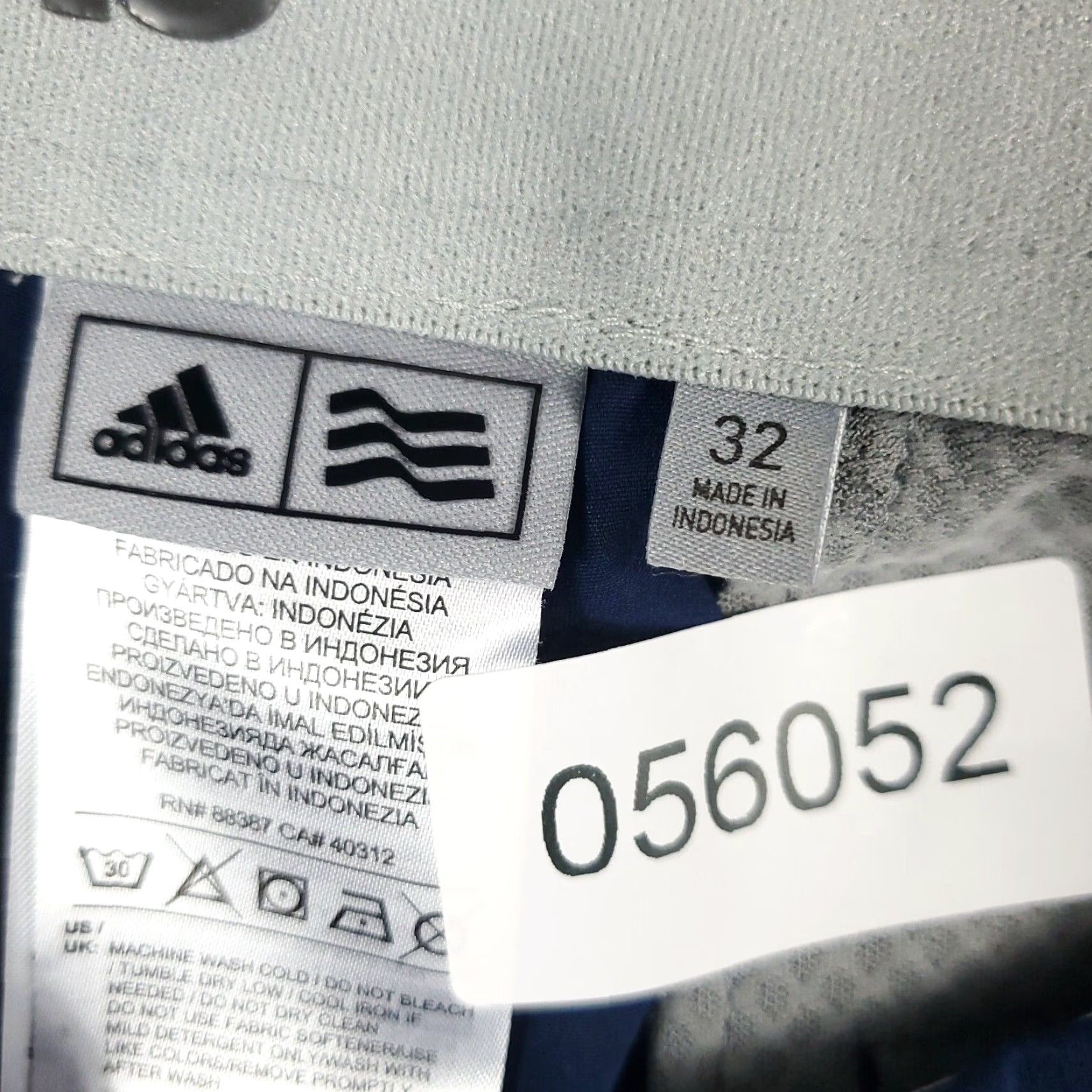 Adidas Adidas Shorts Mens Size 32 Blue Golf Casual Chino Flat Front Slash Pockets Size US 32 / EU 48 - 8 Thumbnail