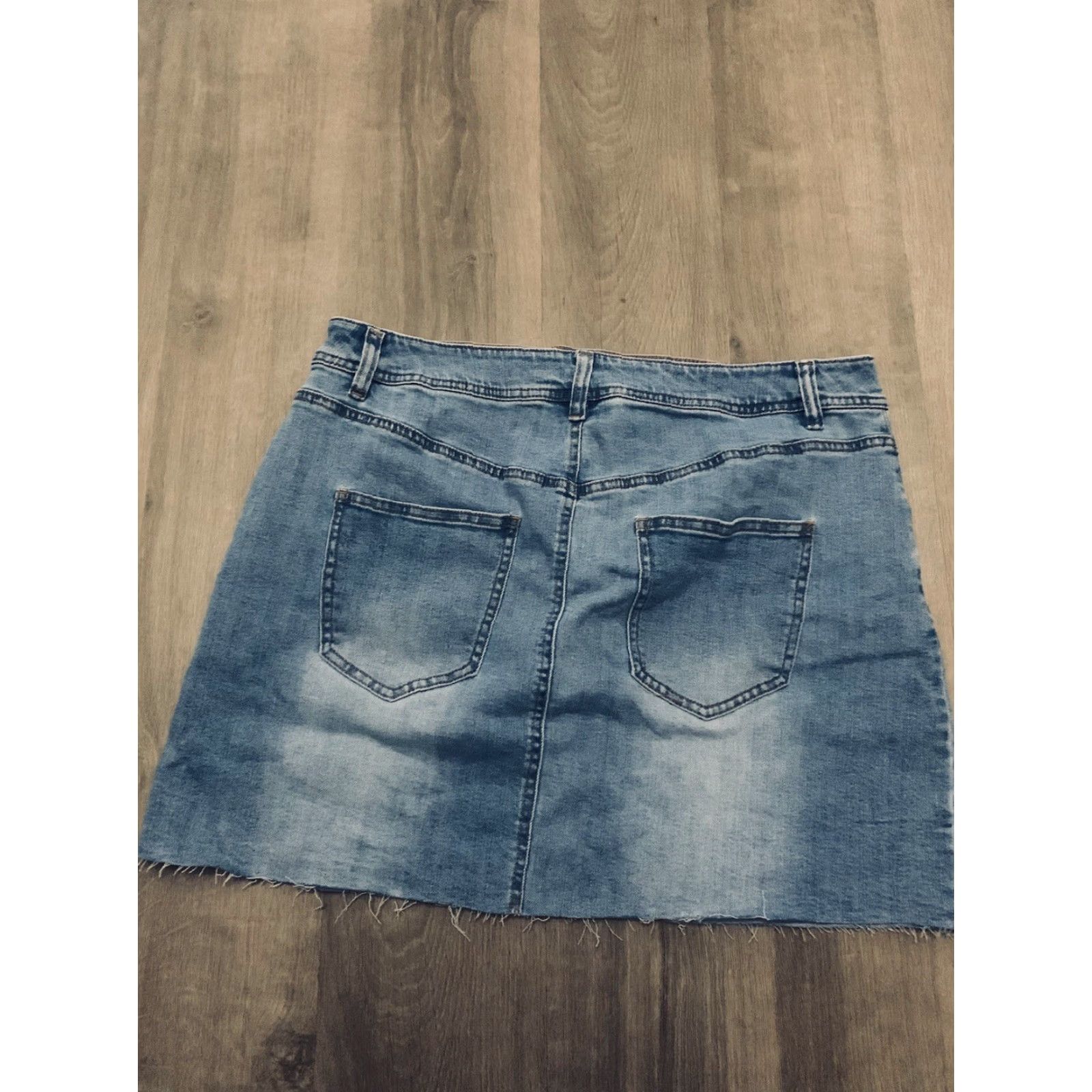 Bar III Bar III Skirt Women's 14 Blue Denim Mini NWT MSRP 9.50 Size 36" / US 14 / IT 50 - 6 Thumbnail