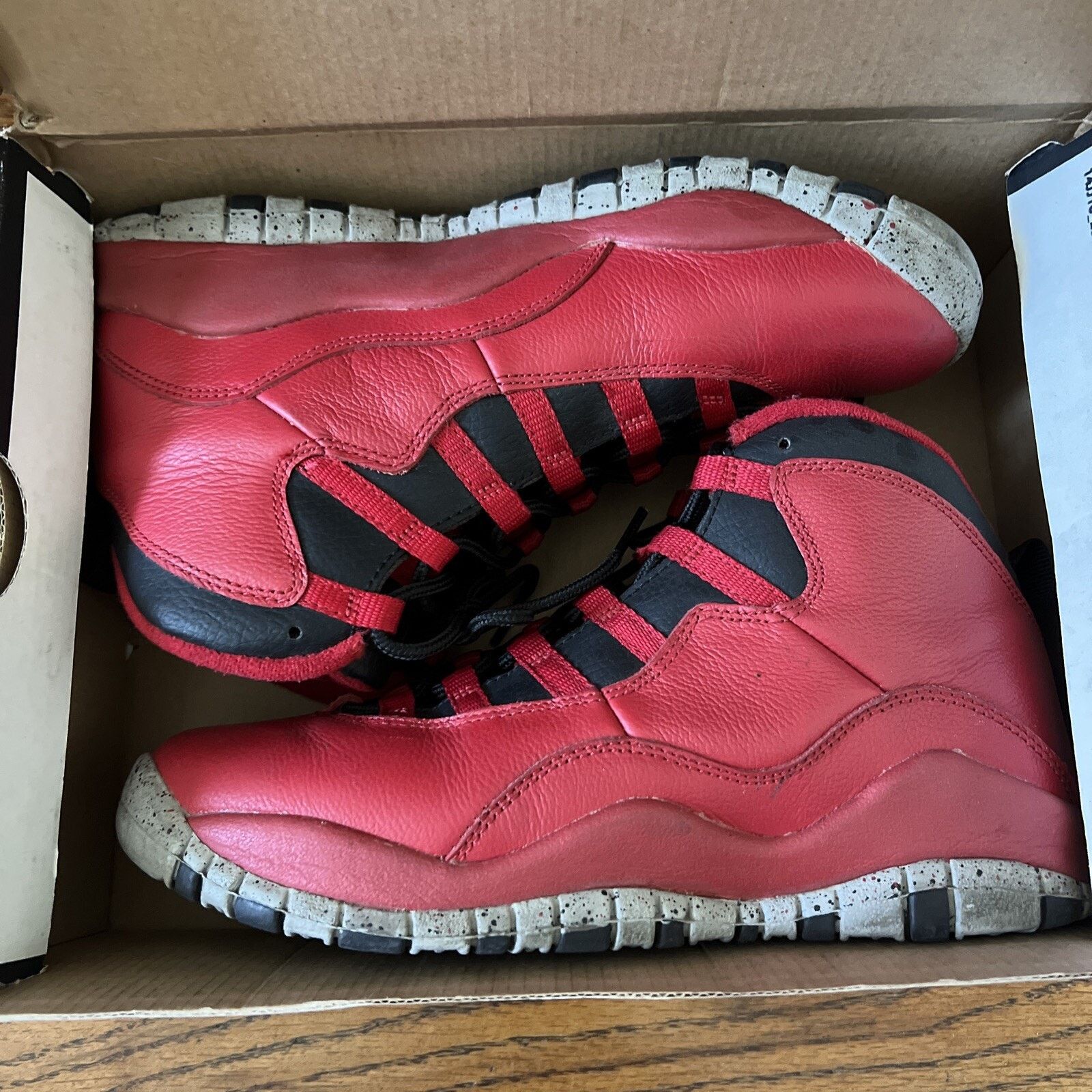 Nike Size 6Y - Jordan 10 Retro Bulls Over Broadway 2015 Size US 6 / EU 39 - 2 Thumbnail