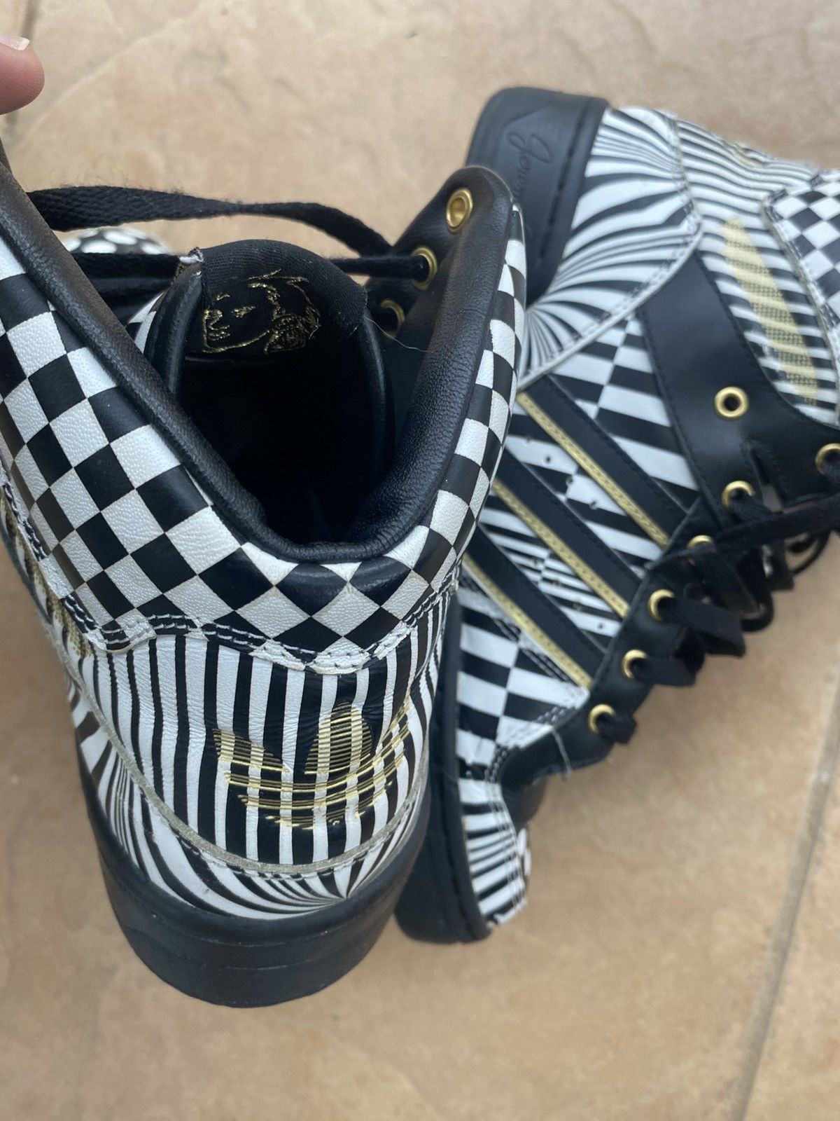 Adidas × Jeremy Scott Jeremy scott Adidas wings(no wings) Size US 9 / EU 42 - 6 Thumbnail