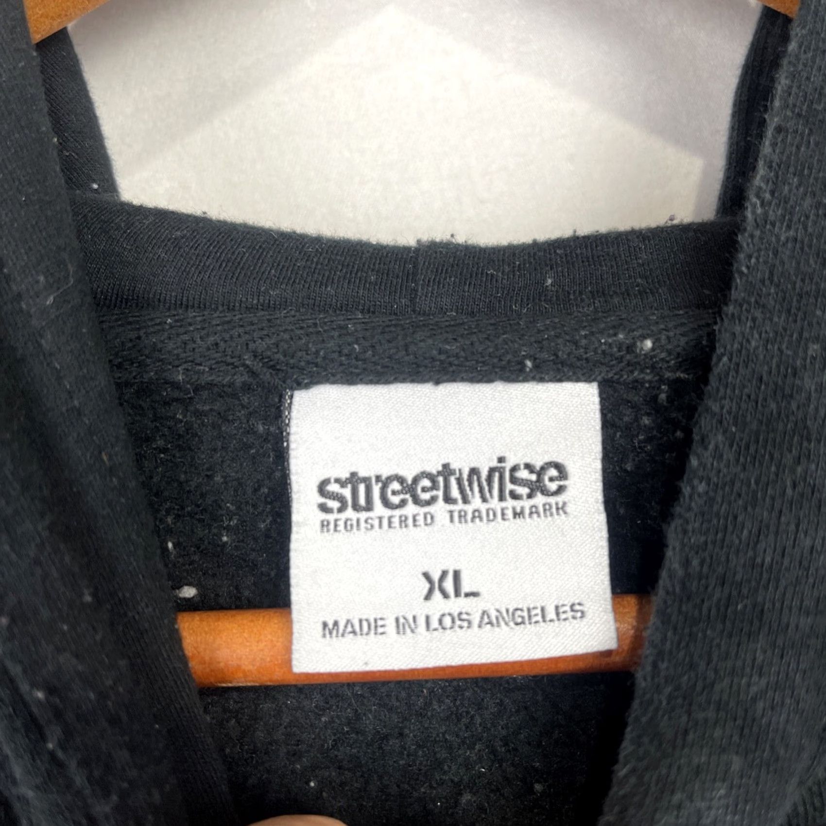 Vintage Streetwise Hoodie Mens XL Black Yellow Pullover Fleece Kobe Memorial Sweatshirt Size US XL / EU 56 / 4 - 5 Thumbnail