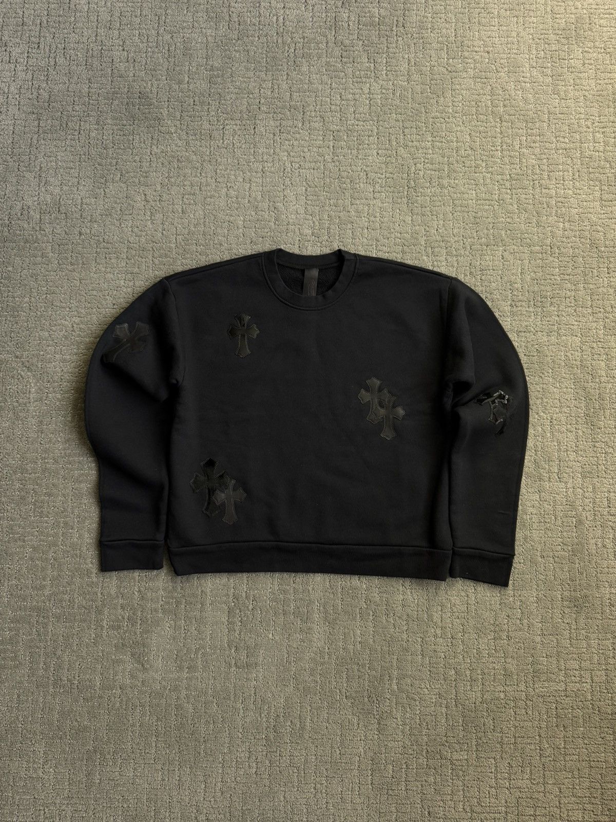 Chrome Hearts CROSS PATCH CREWNECK SWEATSHIRT BLACK Size US XS / EU 42 / 0 - 1 Thumbnail