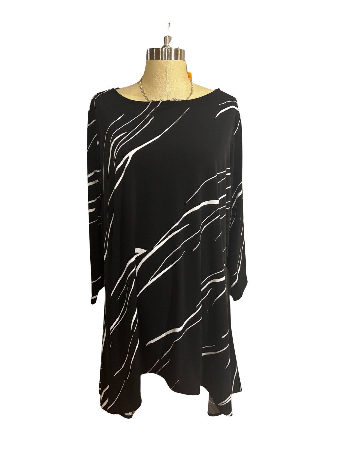 Alfani Black & white Tunic Size XXL / US 16-18 / IT 52-54 - 1 Thumbnail