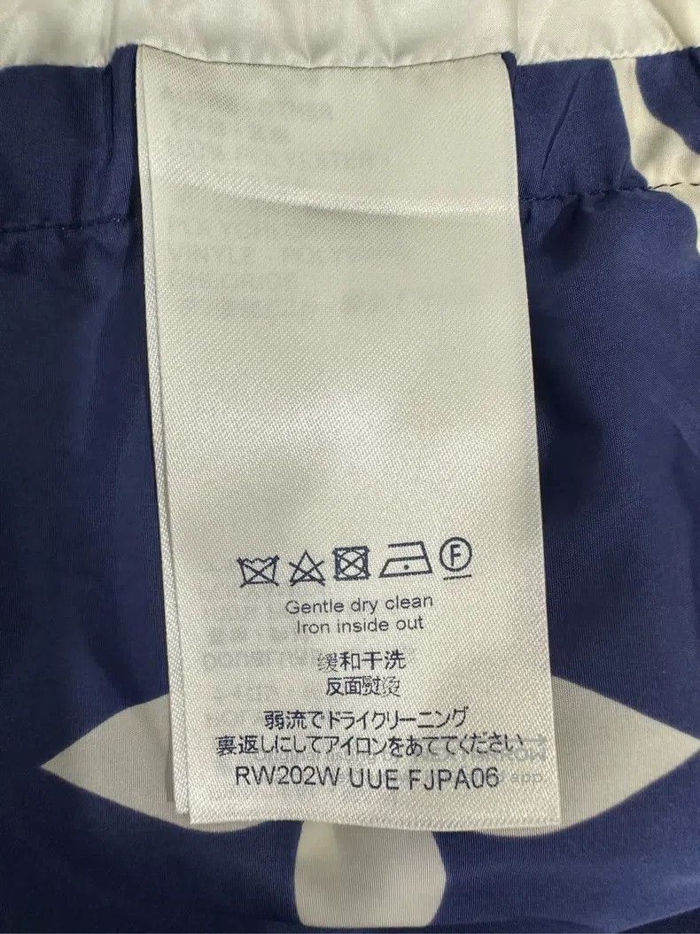 Louis Vuitton Louis Vuitton Blue Bermuda presbyopic logo shorts Size US 36 / EU 52 - 5 Thumbnail