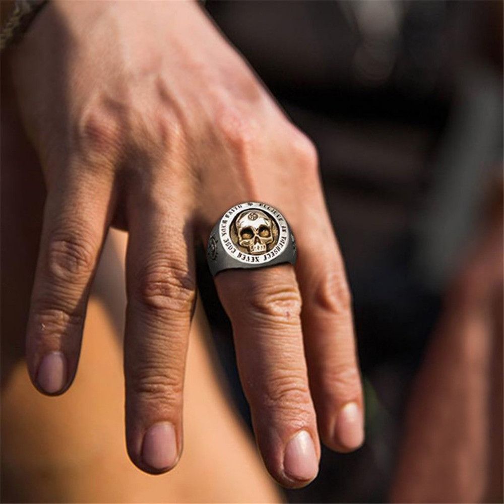 Jewelry × Vintage Classic Minimalist Skull Punk Ring Size ONE SIZE - 6 Thumbnail