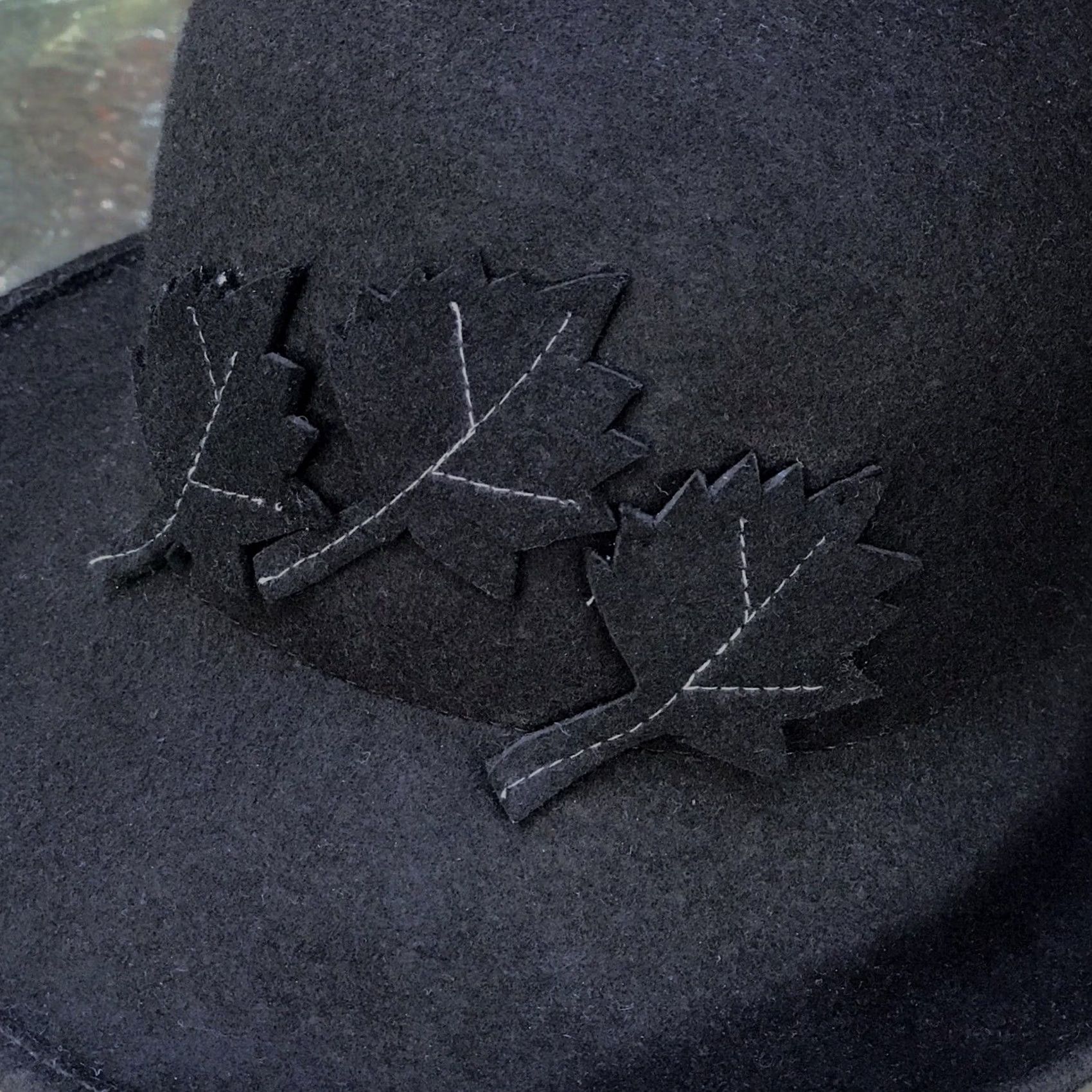 FELT VTG Wool Felt Wide Brim Fedora Hat Black OS Crushable 3 Leaf Accent Cloche 80s 90s Vintage Womens Size ONE SIZE - 2 Thumbnail