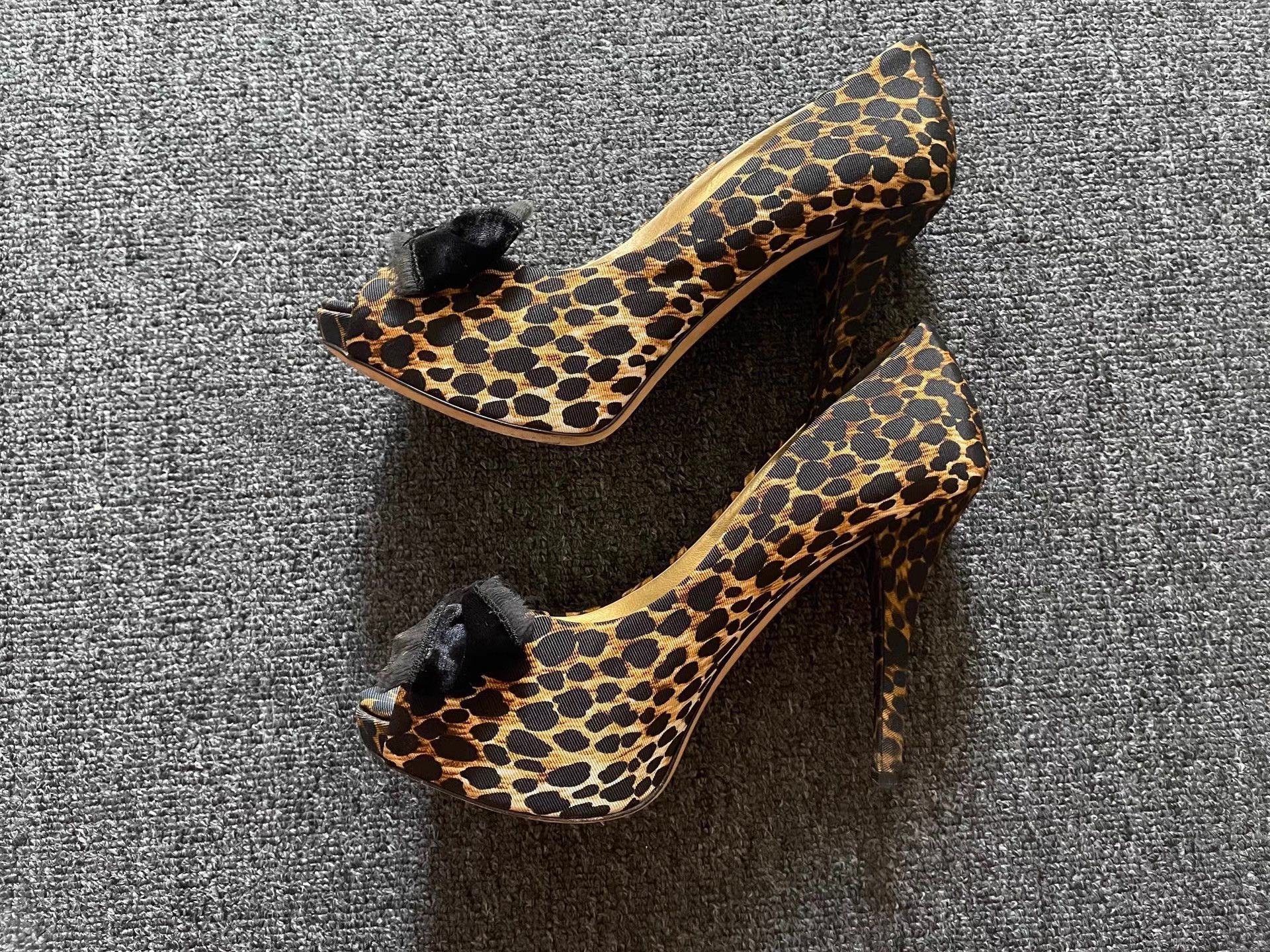 Dolce & Gabbana Dolce&Gabbana (D&G) Mainline Leopard Print High Heels Q4 Size US 8.5 / IT 38.5 - 6 Thumbnail