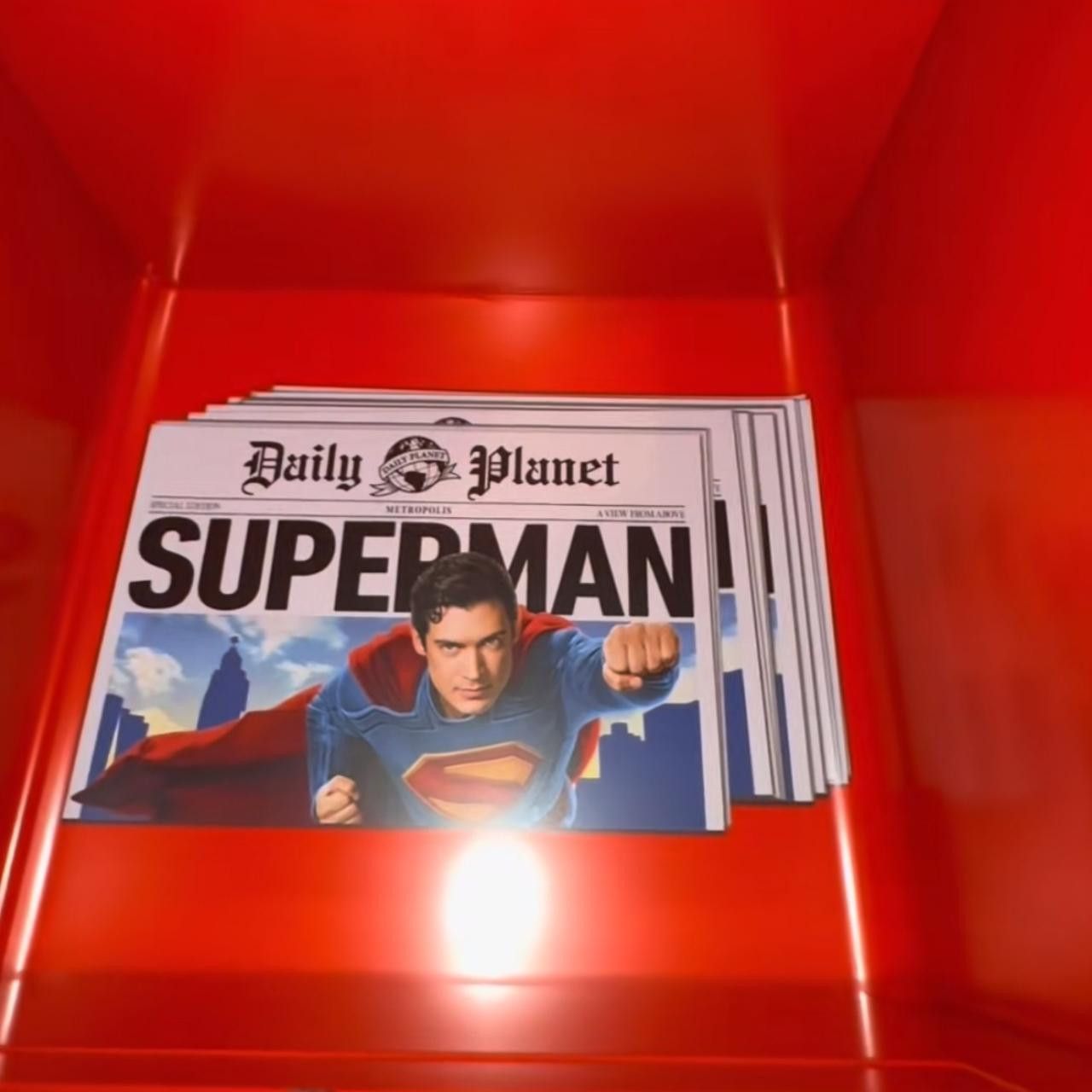DC Comics AMC Exclusive Superman Popcorn Bucket 🦸‍♂️ + MYSTERY COMIC Size ONE SIZE - 6 Thumbnail