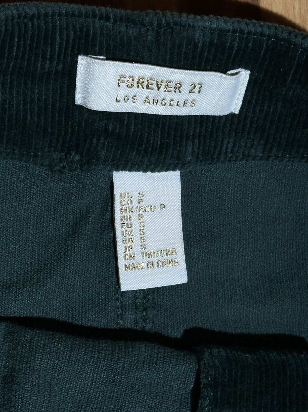 Forever 21 Forever 21 Dark Green Corduroy Button-Front Mini Skirt Size 27" / US 4 / IT 40 - 4 Thumbnail