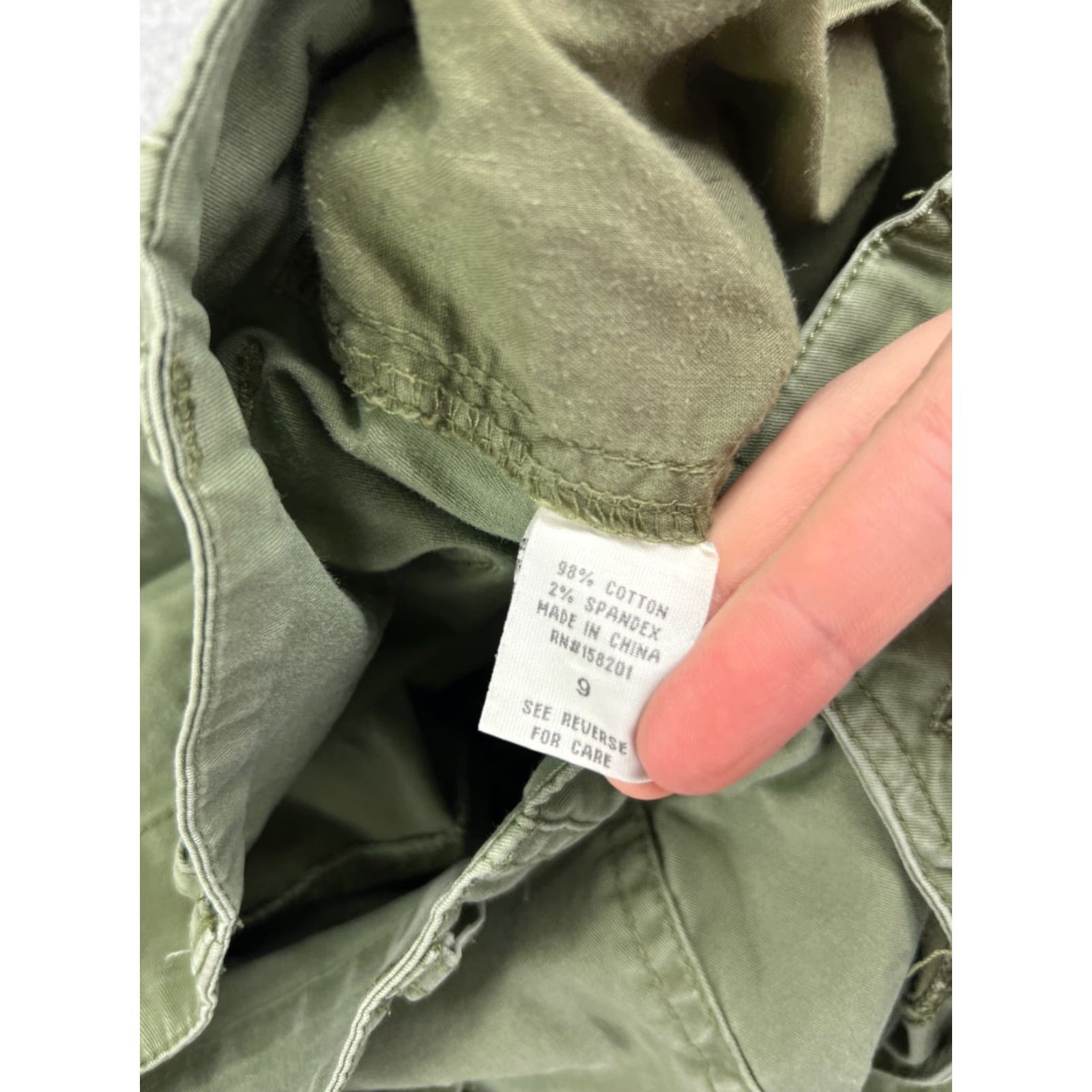 Vintage Cali 1850 Pants Womens Cargo Army Green Mid Rise Ankle Zip Cotton Blend 9 Tapered Pants Womens Green Cargo 9” rise Size 30" / US 8 / IT 44 - 4 Thumbnail